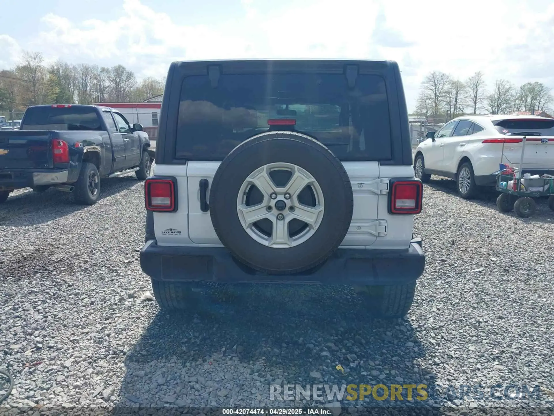 17 Photograph of a damaged car 1C4HJXDN3MW790797 JEEP WRANGLER UNLIMITED 2021