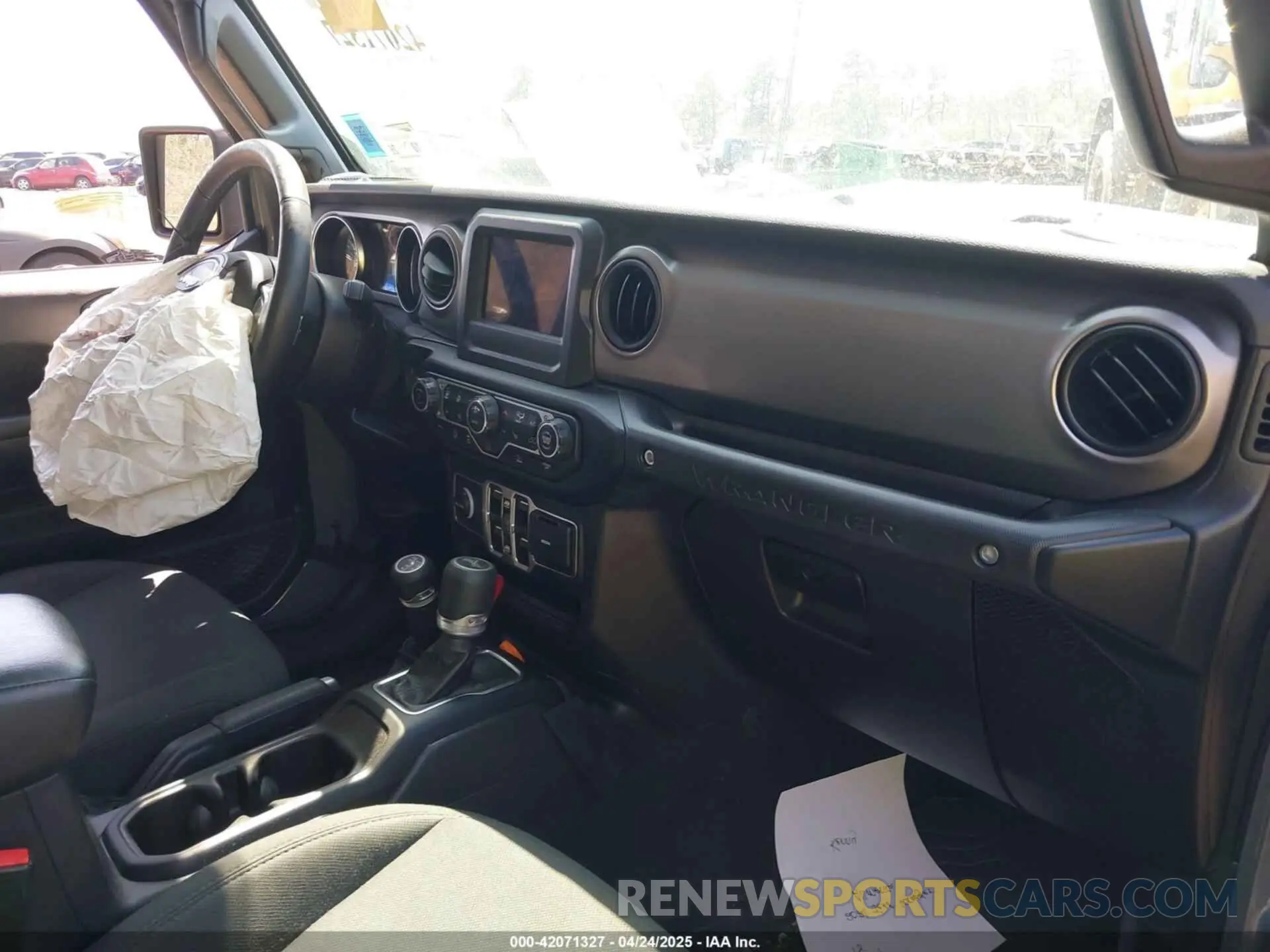 5 Photograph of a damaged car 1C4HJXDN4MW703859 JEEP WRANGLER UNLIMITED 2021