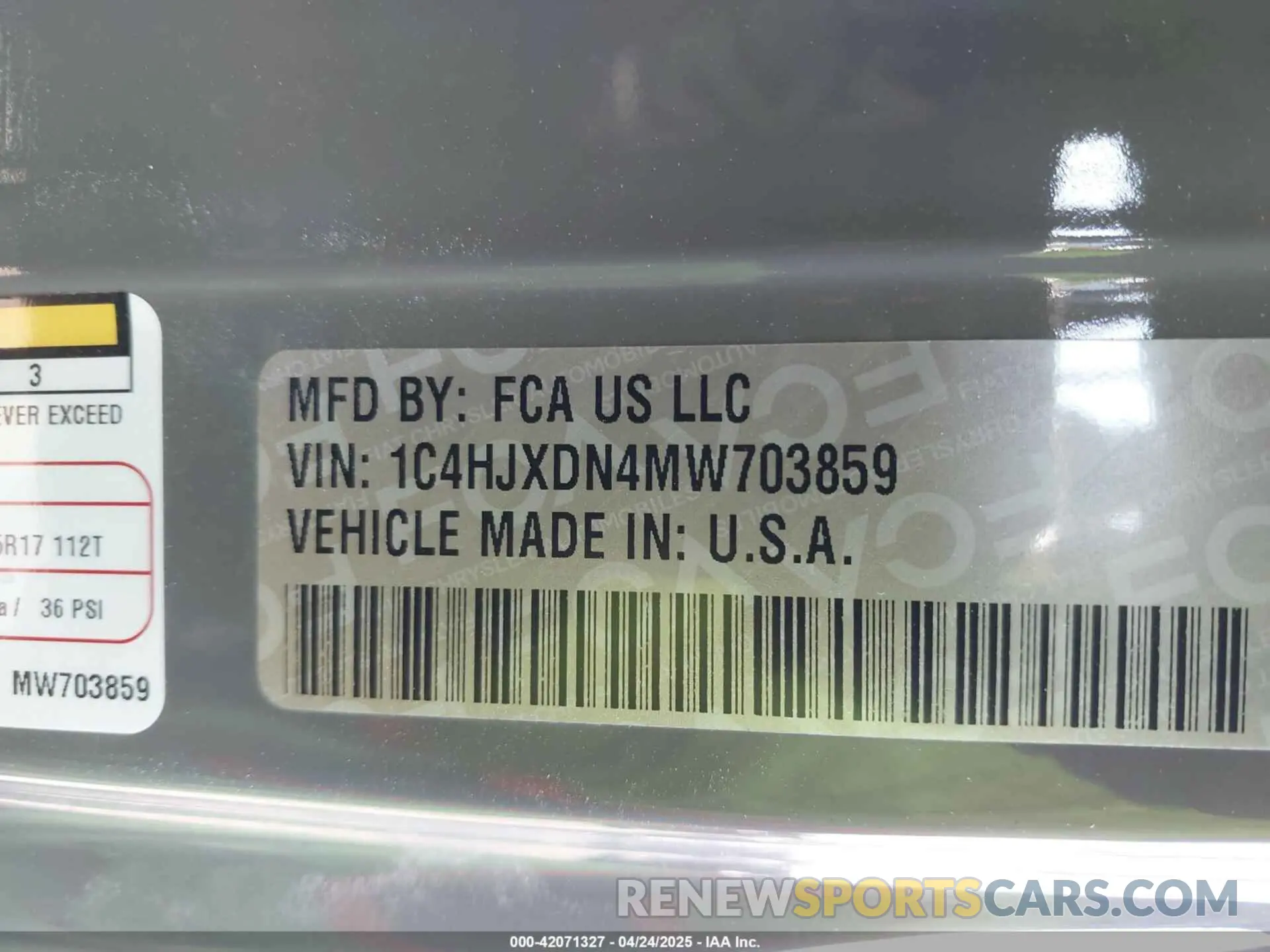 9 Photograph of a damaged car 1C4HJXDN4MW703859 JEEP WRANGLER UNLIMITED 2021