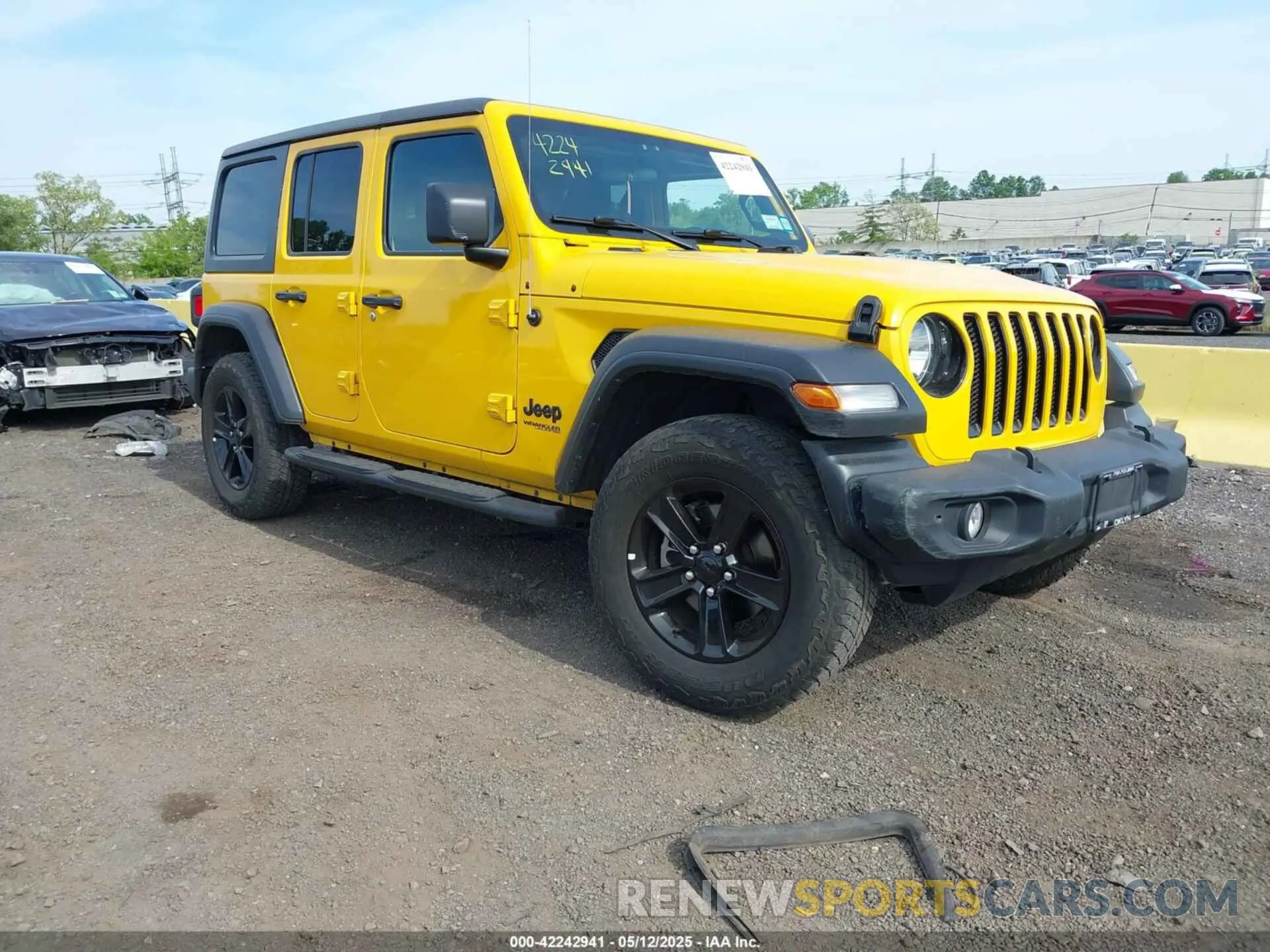 1 Photograph of a damaged car 1C4HJXDN4MW744315 JEEP WRANGLER UNLIMITED 2021
