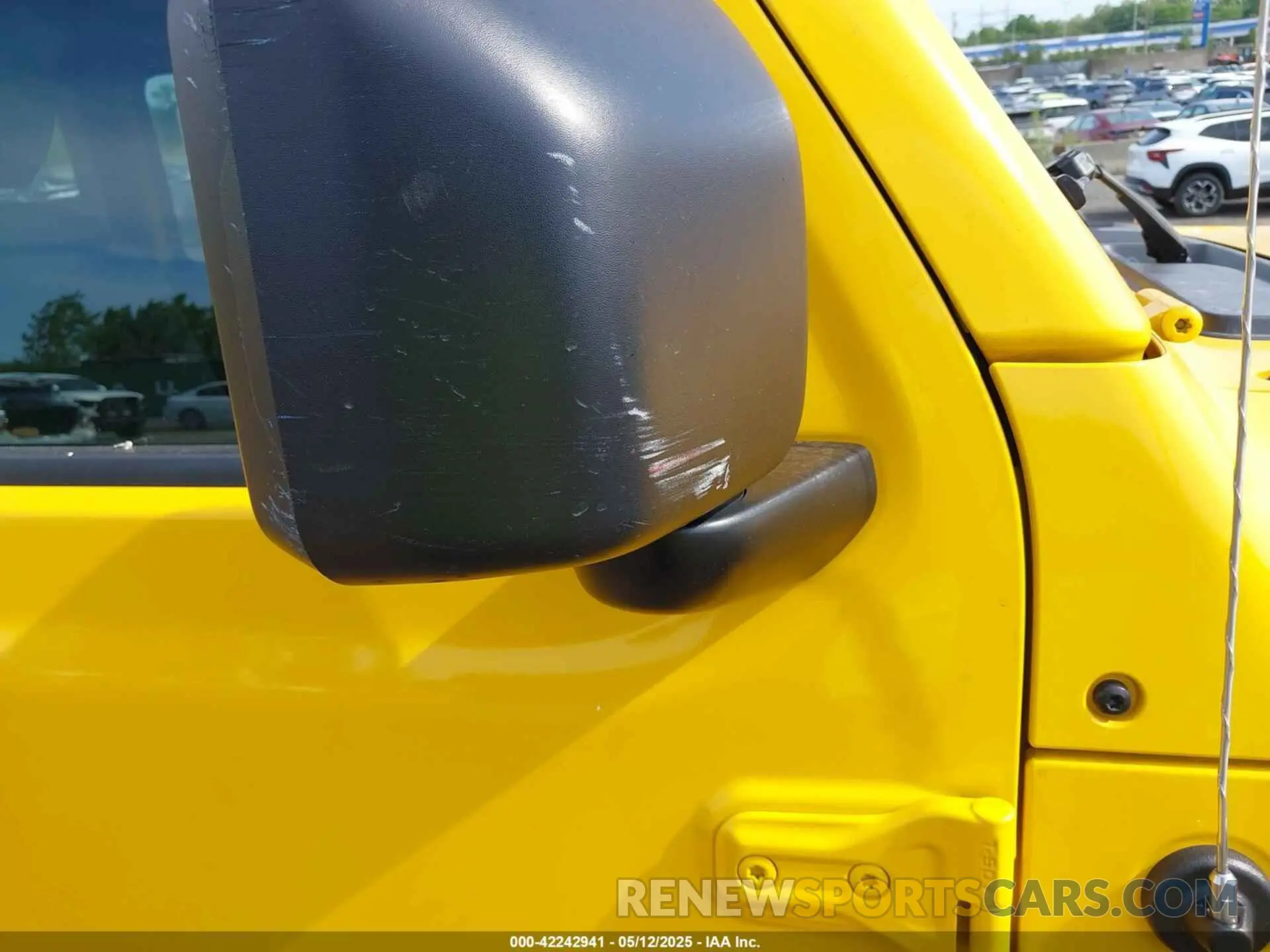 6 Photograph of a damaged car 1C4HJXDN4MW744315 JEEP WRANGLER UNLIMITED 2021
