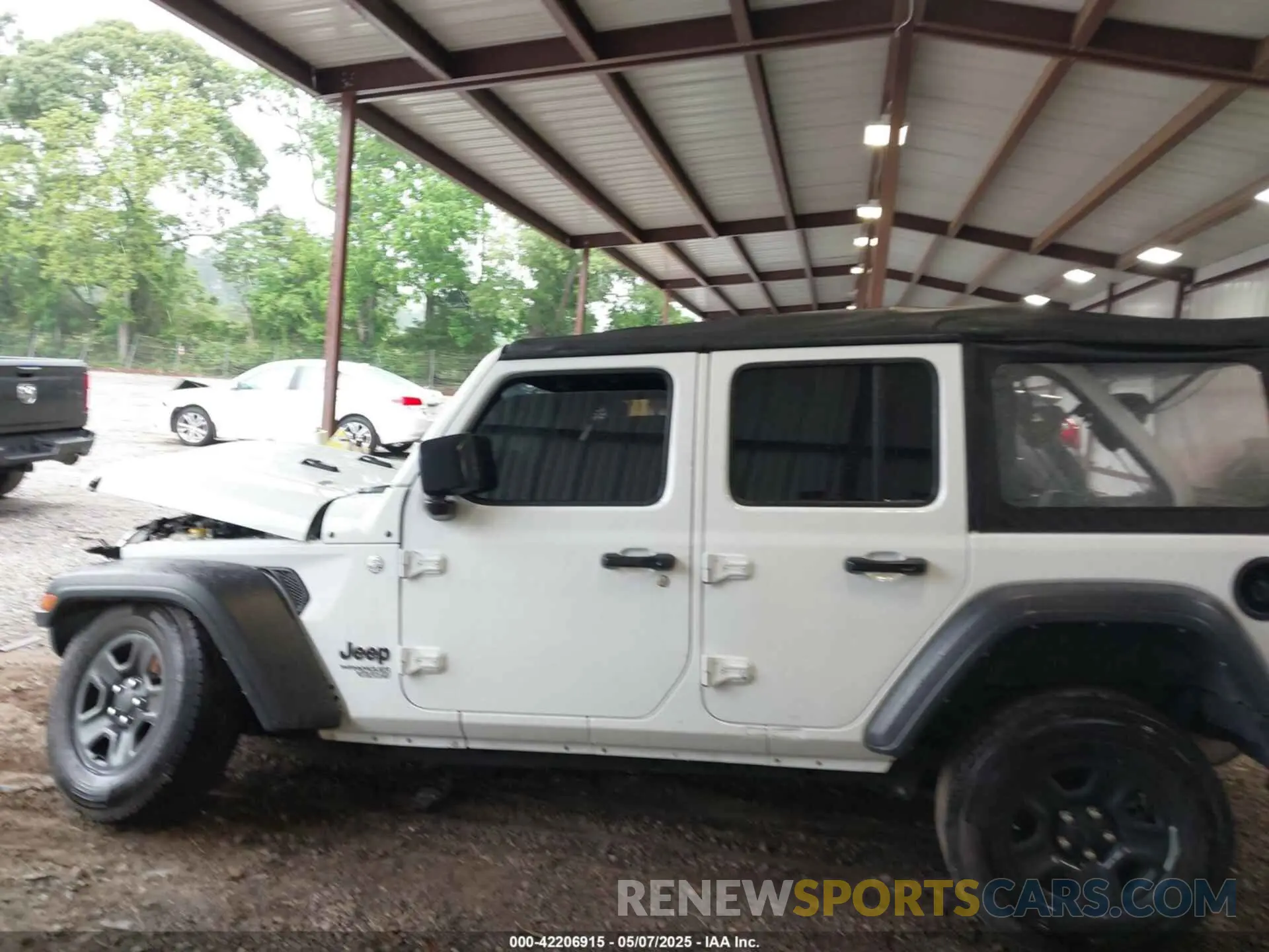 13 Photograph of a damaged car 1C4HJXDN4MW790999 JEEP WRANGLER UNLIMITED 2021