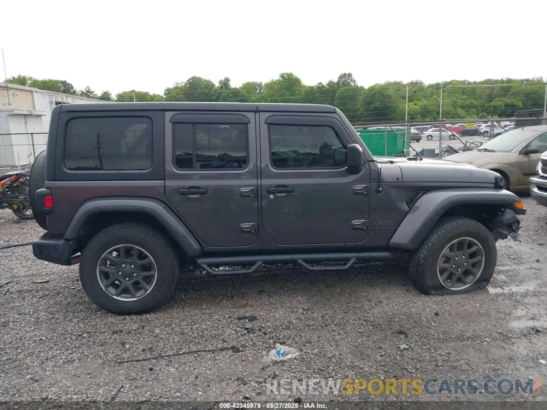 13 Photograph of a damaged car 1C4HJXDN5MW549839 JEEP WRANGLER UNLIMITED 2021