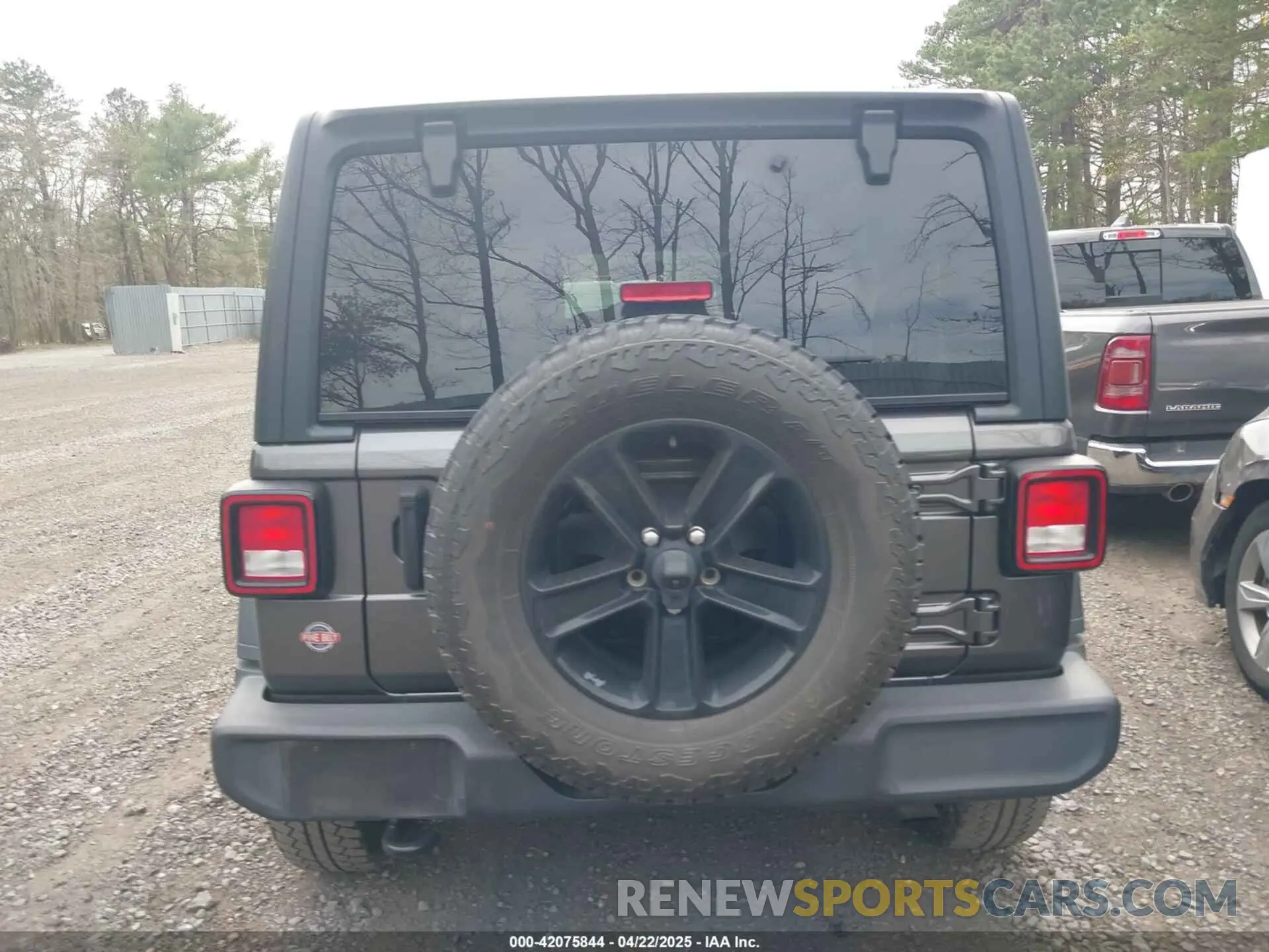 16 Photograph of a damaged car 1C4HJXDN5MW683251 JEEP WRANGLER UNLIMITED 2021