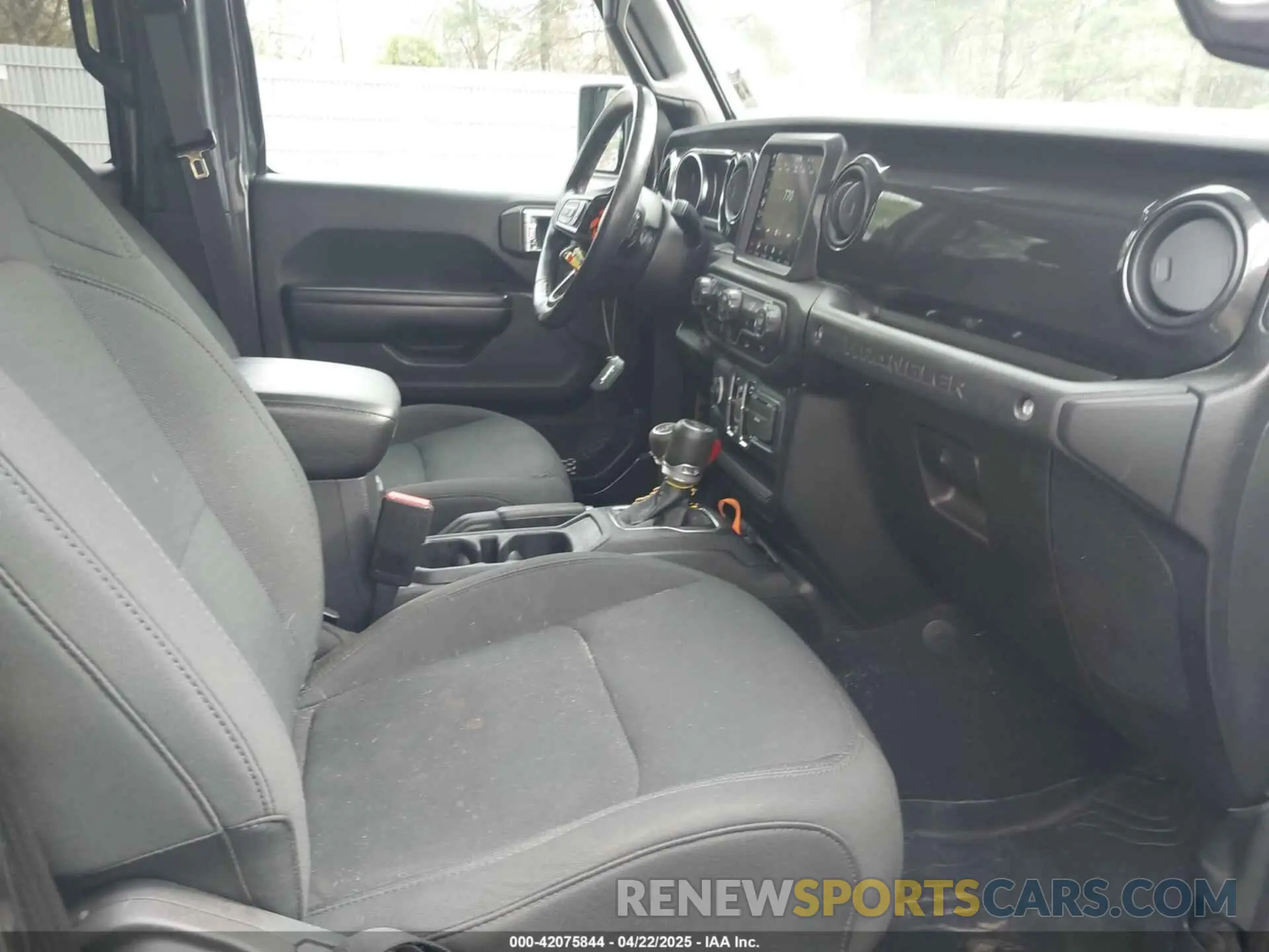 5 Photograph of a damaged car 1C4HJXDN5MW683251 JEEP WRANGLER UNLIMITED 2021