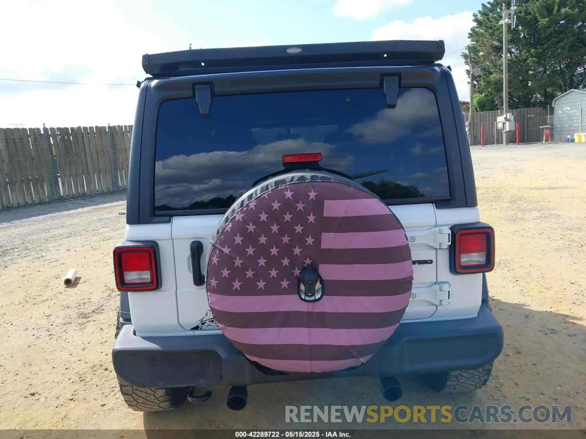 16 Photograph of a damaged car 1C4HJXDN6MW527896 JEEP WRANGLER UNLIMITED 2021