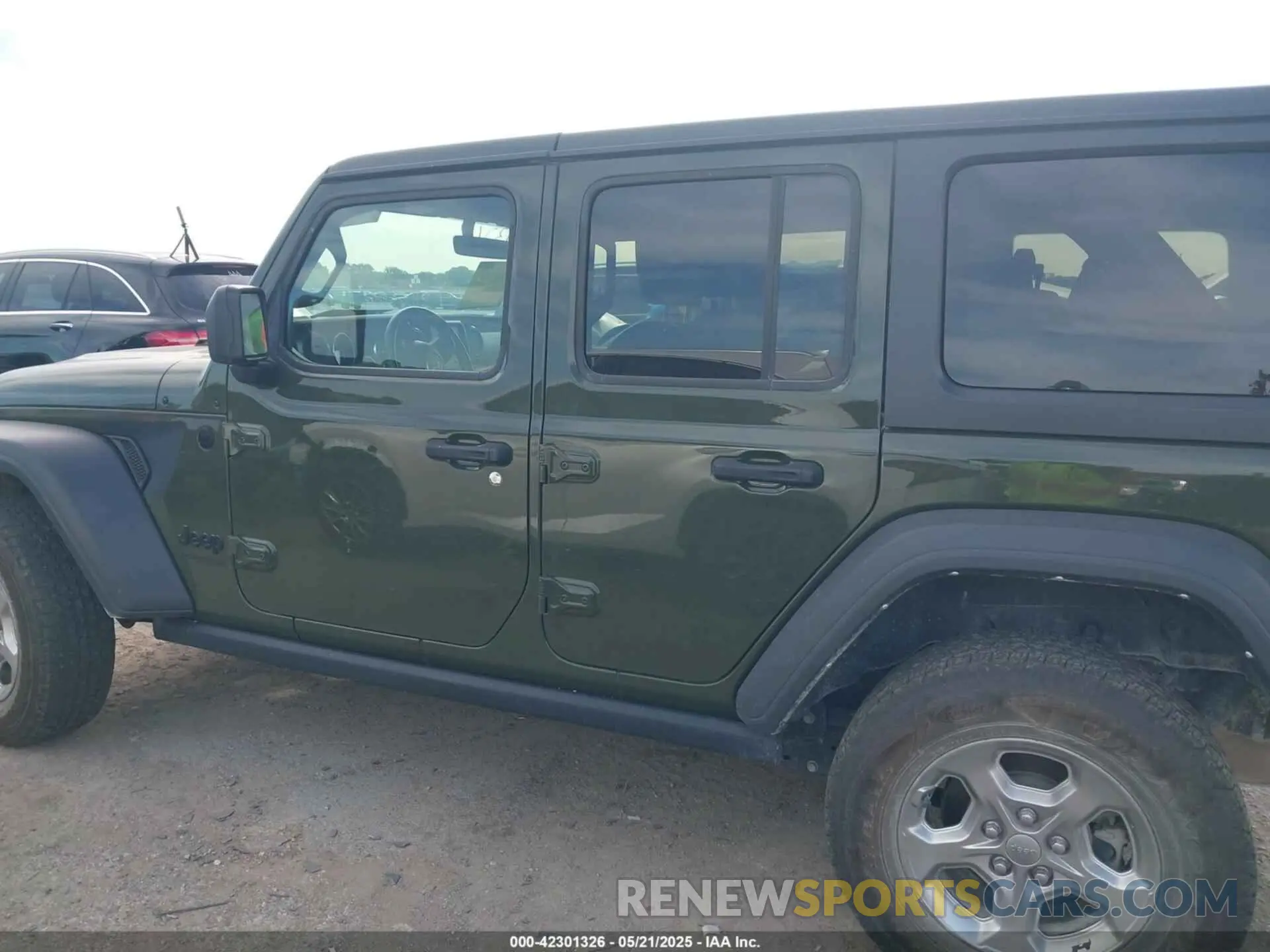 14 Photograph of a damaged car 1C4HJXDN6MW669228 JEEP WRANGLER UNLIMITED 2021