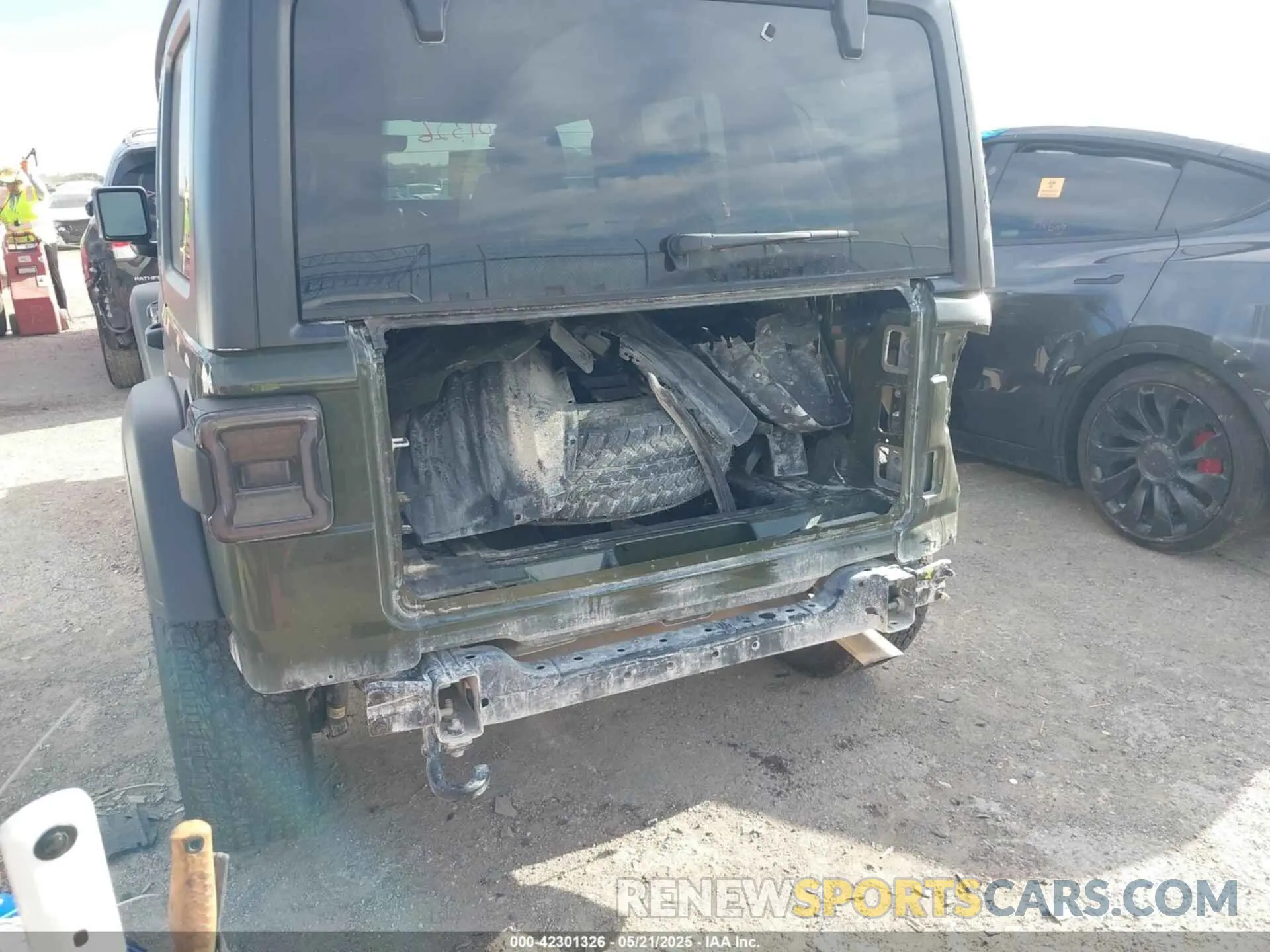 6 Photograph of a damaged car 1C4HJXDN6MW669228 JEEP WRANGLER UNLIMITED 2021