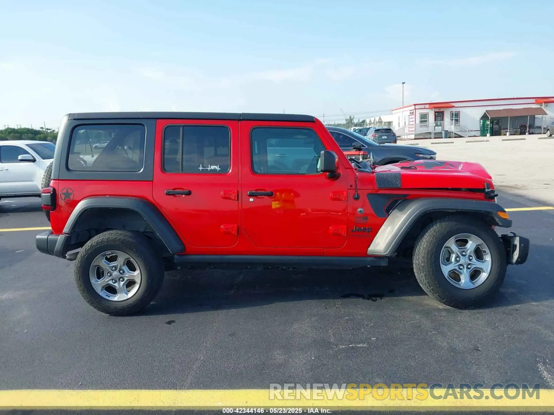 14 Photograph of a damaged car 1C4HJXDN6MW685705 JEEP WRANGLER UNLIMITED 2021