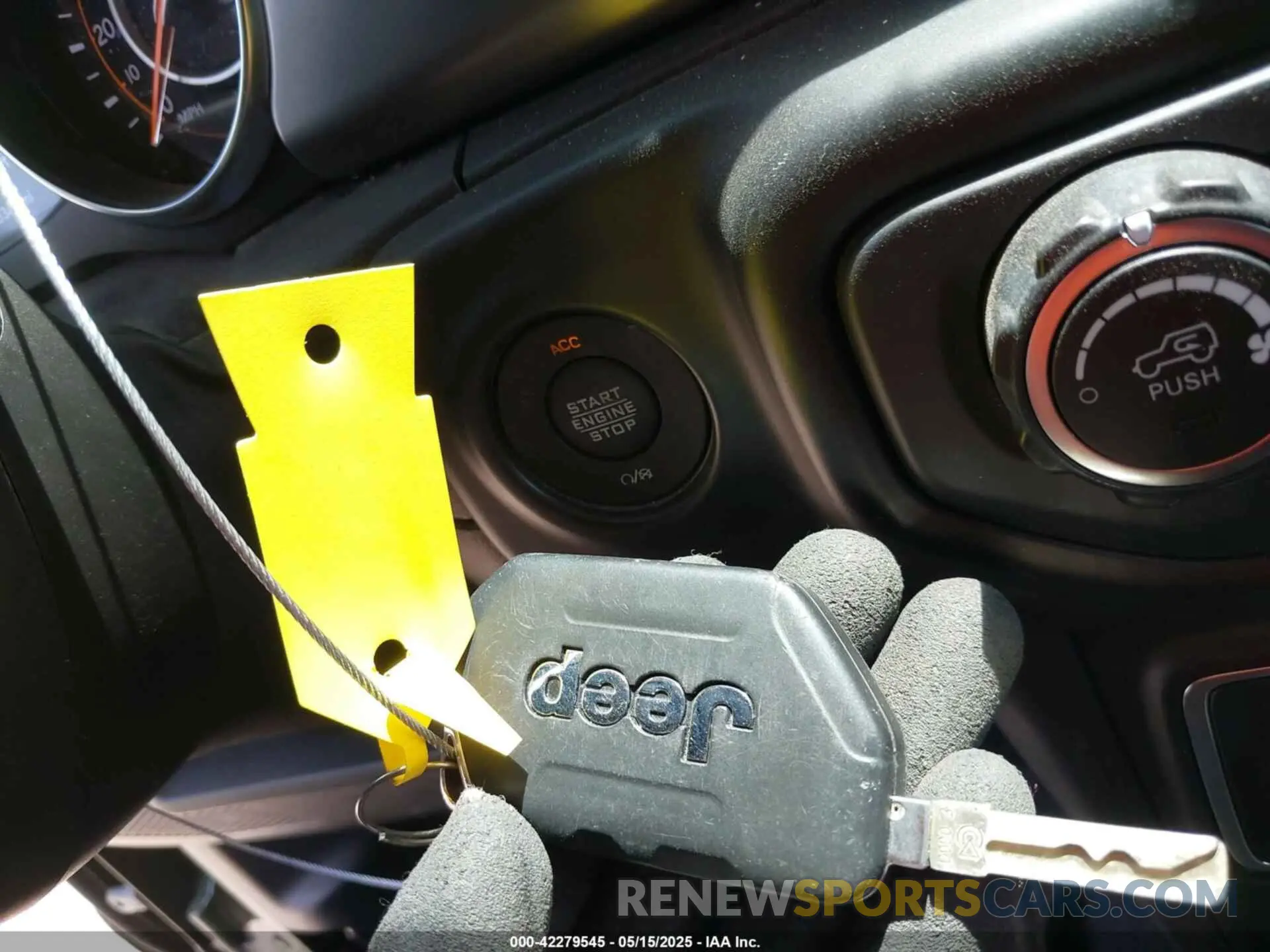 11 Photograph of a damaged car 1C4HJXDN6MW815241 JEEP WRANGLER UNLIMITED 2021