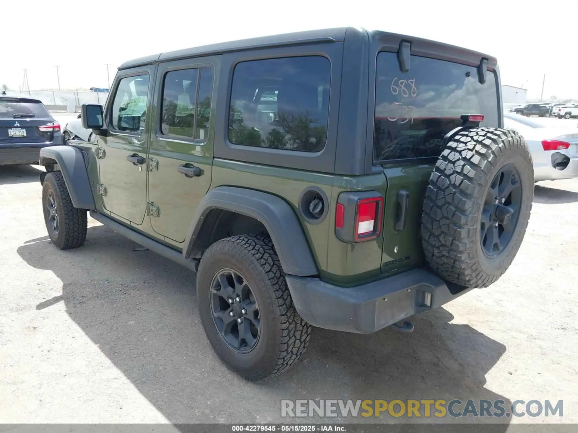3 Photograph of a damaged car 1C4HJXDN6MW815241 JEEP WRANGLER UNLIMITED 2021