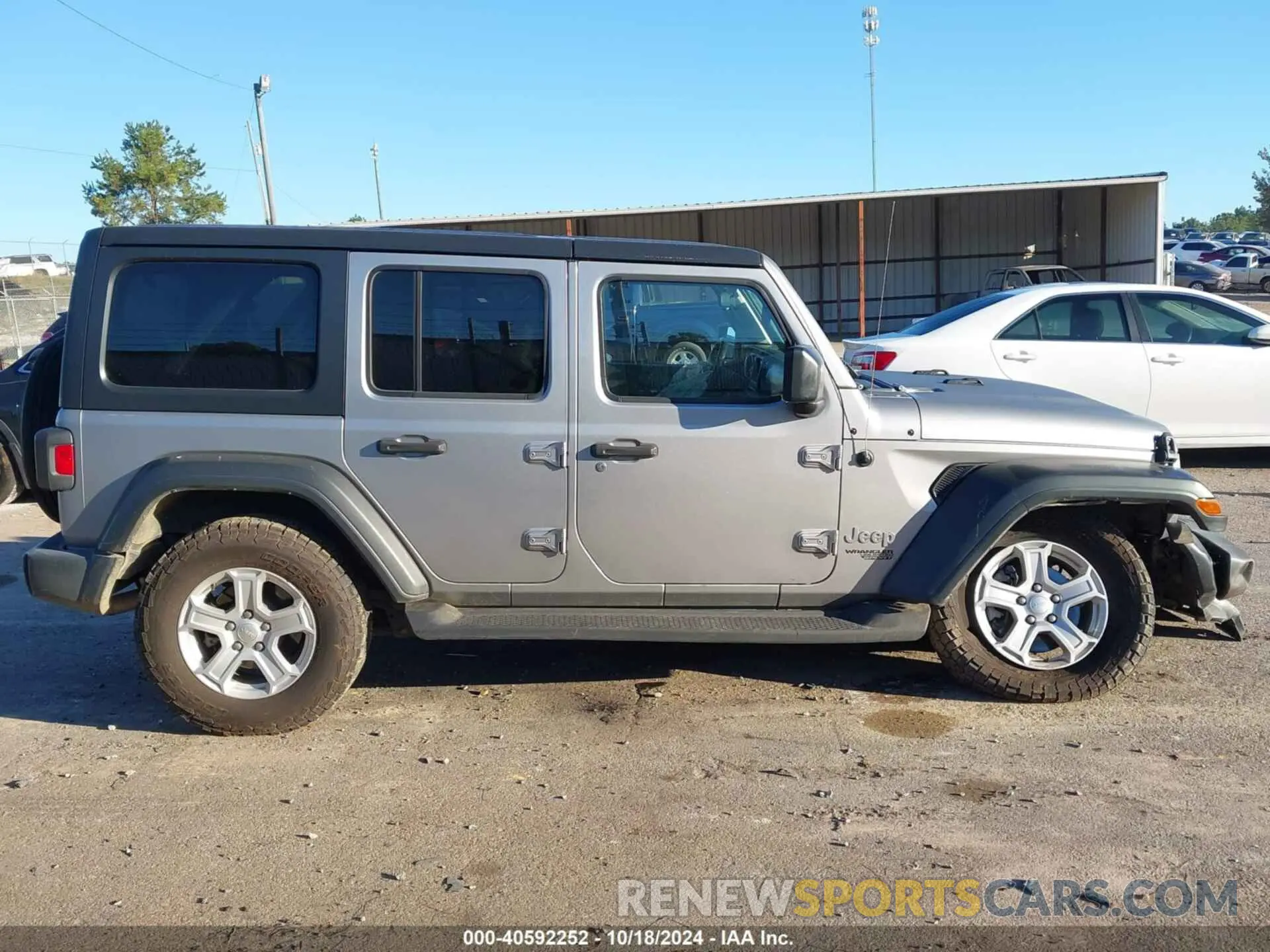 13 Photograph of a damaged car 1C4HJXDN7MW592756 JEEP WRANGLER UNLIMITED 2021