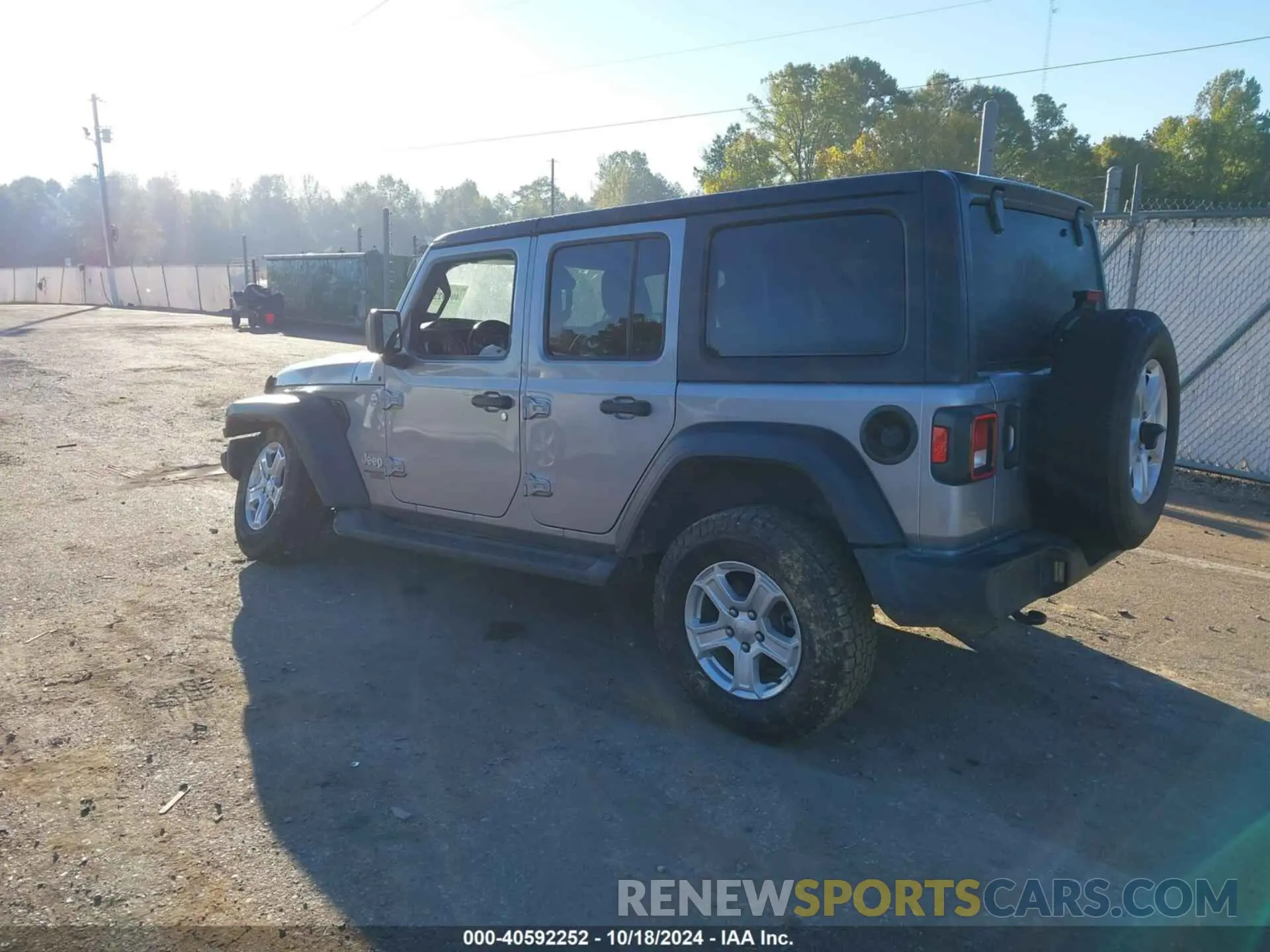 3 Photograph of a damaged car 1C4HJXDN7MW592756 JEEP WRANGLER UNLIMITED 2021