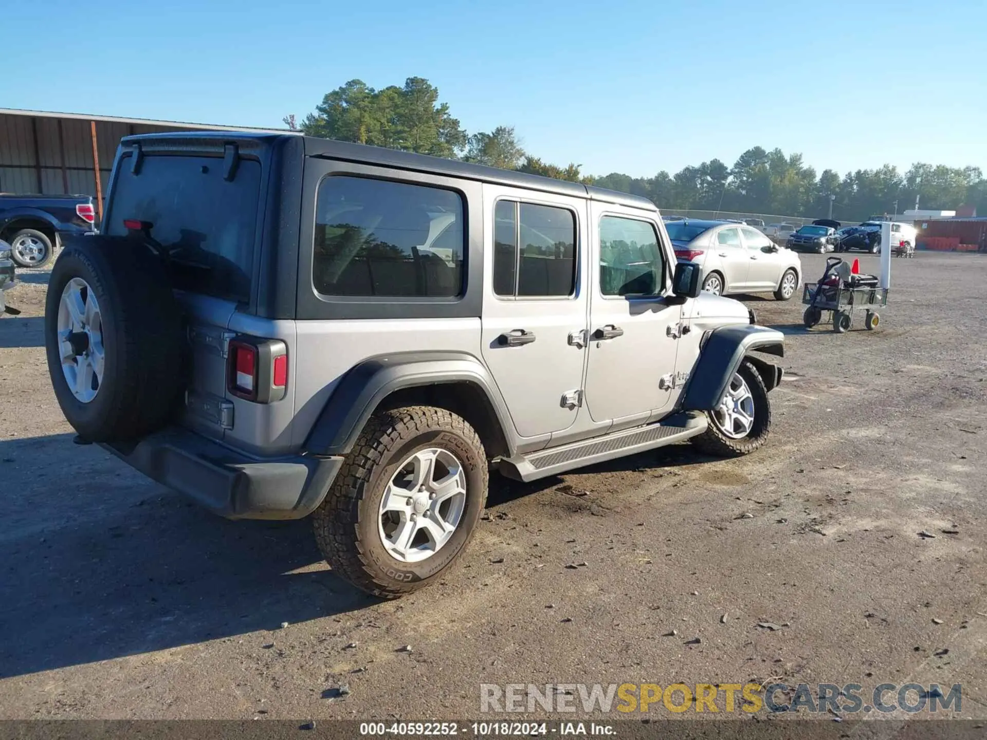 4 Photograph of a damaged car 1C4HJXDN7MW592756 JEEP WRANGLER UNLIMITED 2021