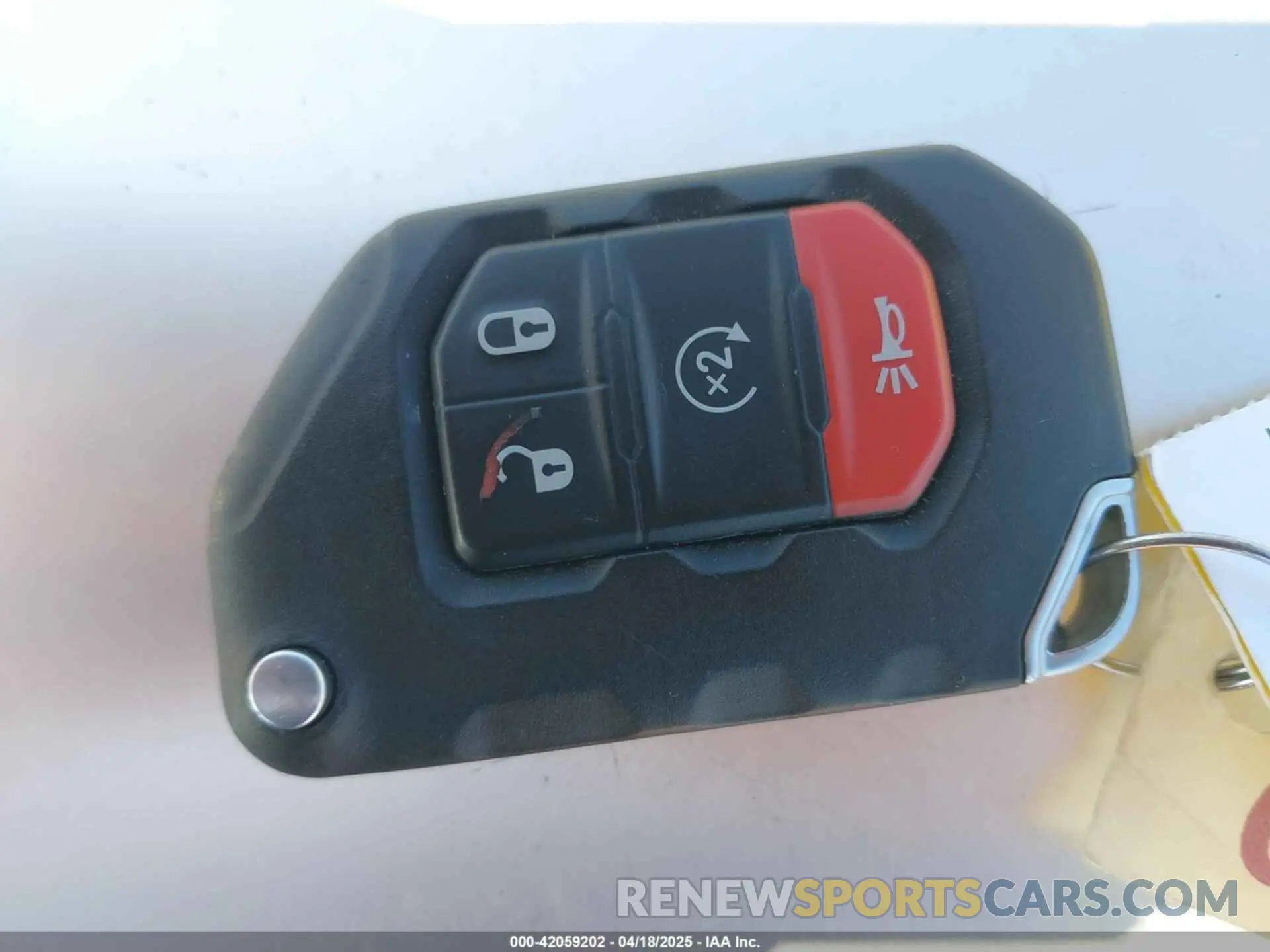 11 Photograph of a damaged car 1C4HJXDN8MW701628 JEEP WRANGLER UNLIMITED 2021