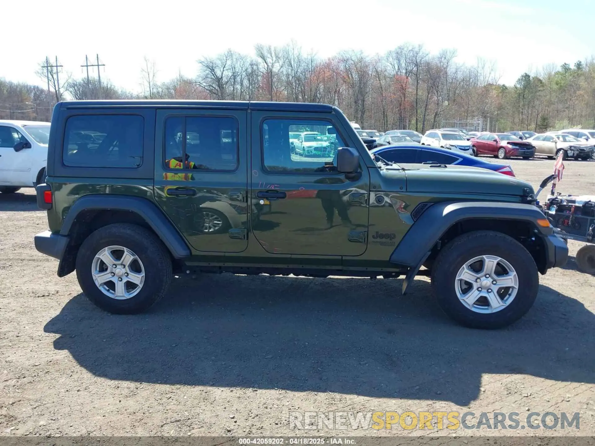 13 Photograph of a damaged car 1C4HJXDN8MW701628 JEEP WRANGLER UNLIMITED 2021