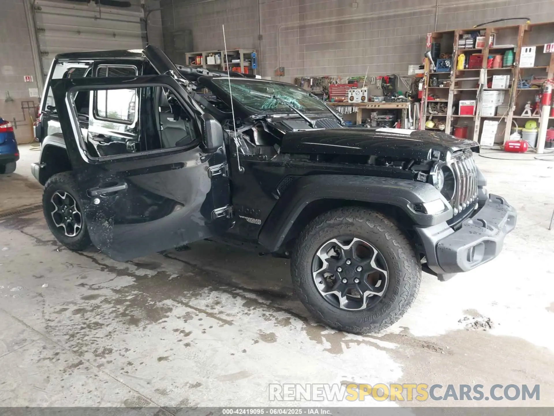 1 Photograph of a damaged car 1C4HJXDN8MW740087 JEEP WRANGLER UNLIMITED 2021