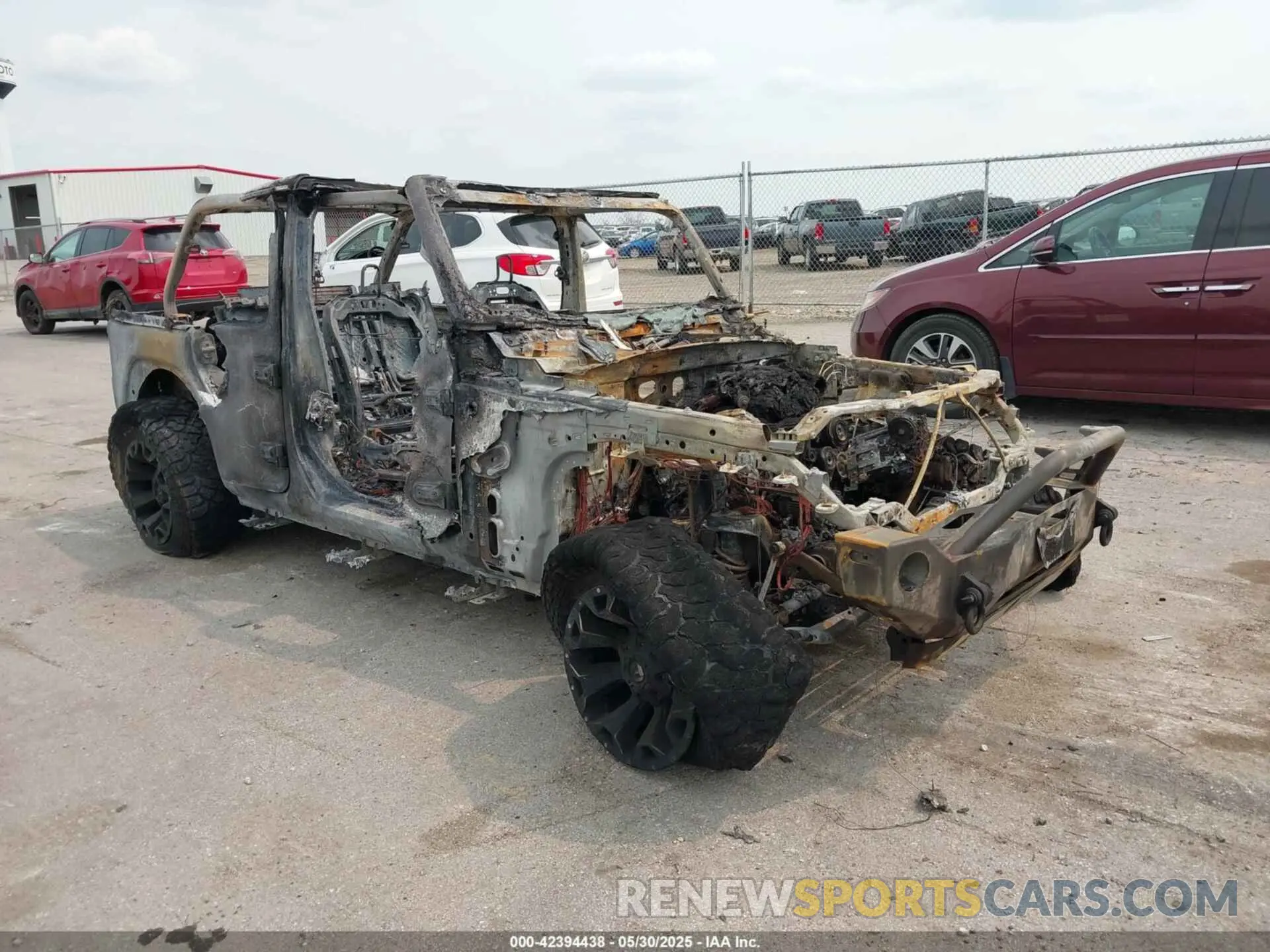 1 Photograph of a damaged car 1C4HJXDN8MW765099 JEEP WRANGLER UNLIMITED 2021