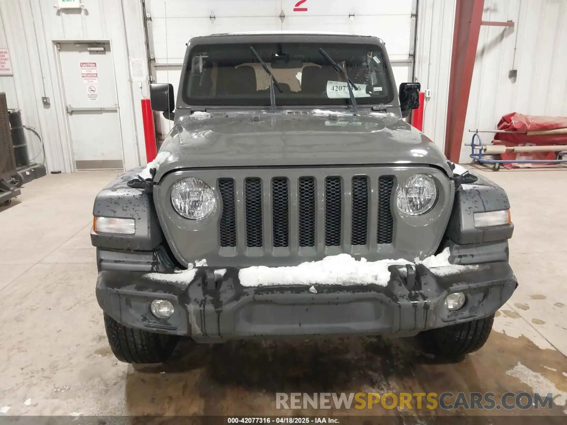 12 Photograph of a damaged car 1C4HJXDNXMW549111 JEEP WRANGLER UNLIMITED 2021