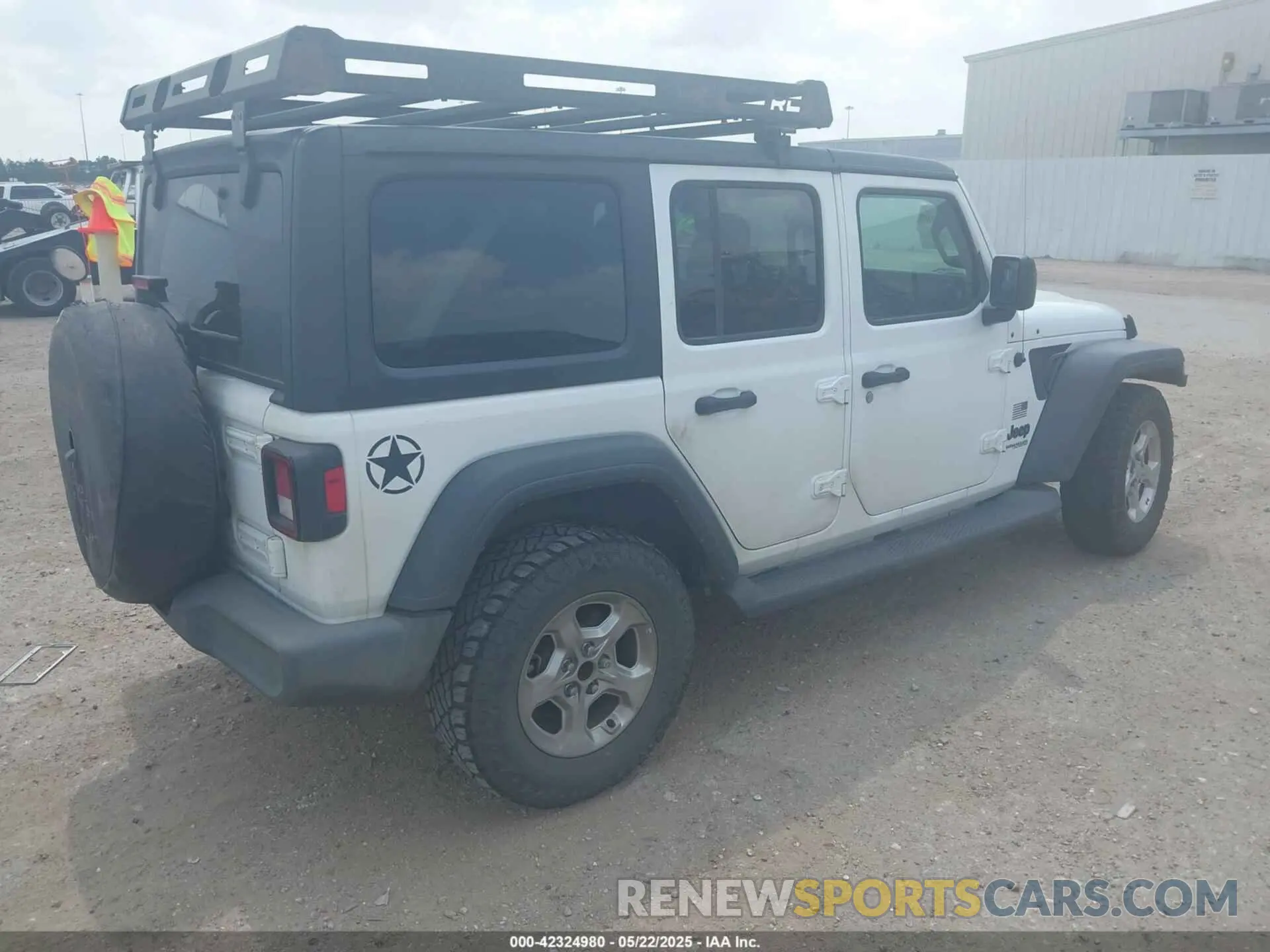 4 Photograph of a damaged car 1C4HJXDNXMW623210 JEEP WRANGLER UNLIMITED 2021