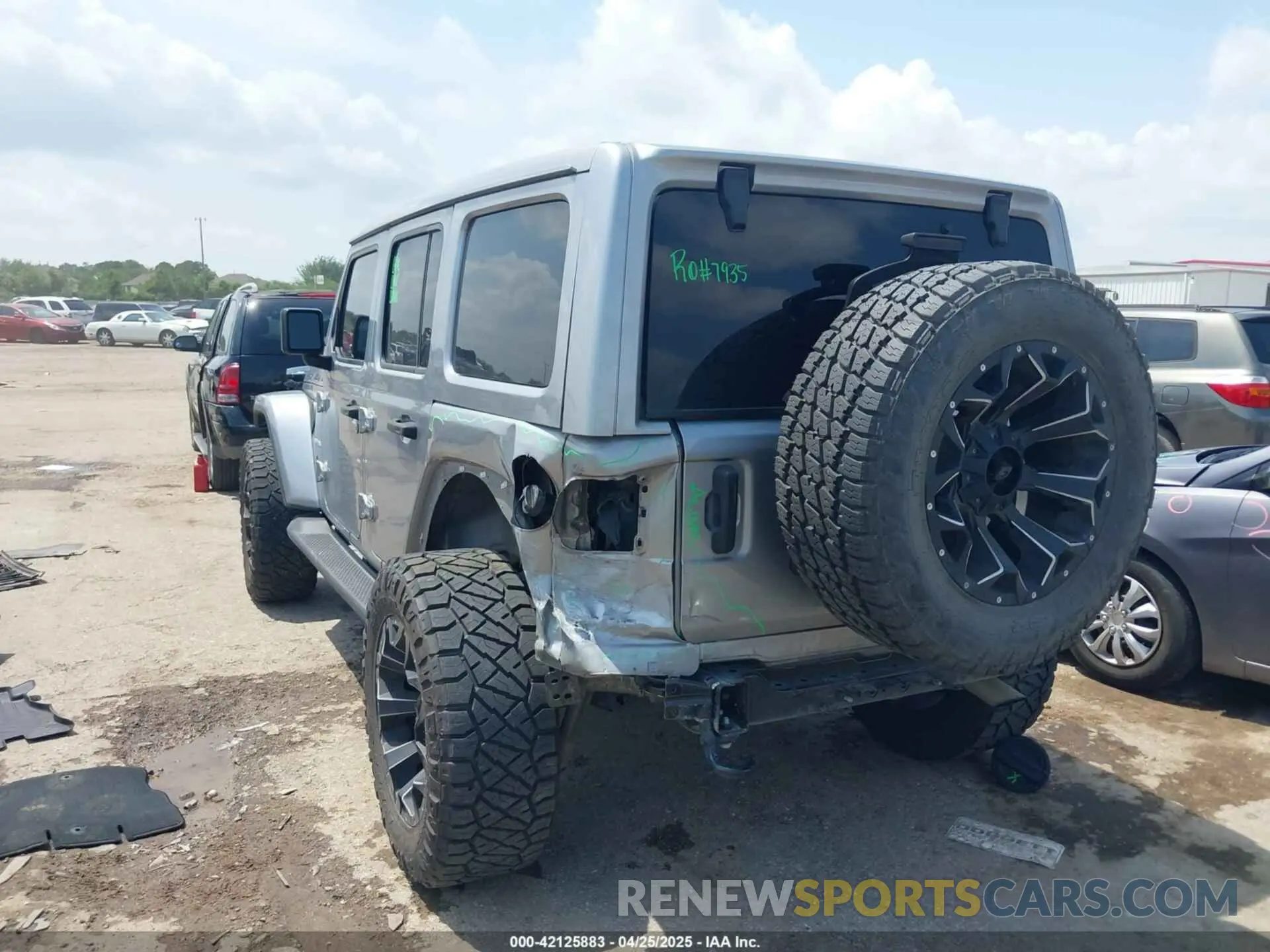 3 Photograph of a damaged car 1C4HJXEG3MW511185 JEEP WRANGLER UNLIMITED 2021