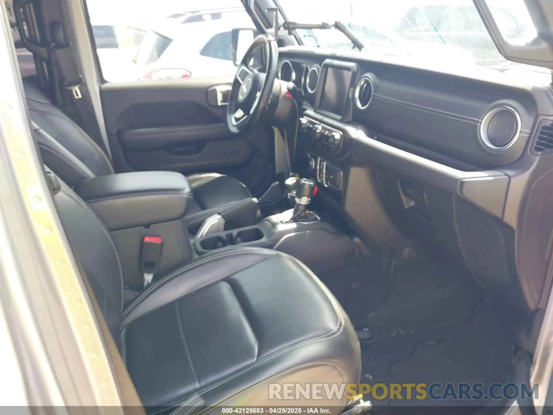 5 Photograph of a damaged car 1C4HJXEG3MW511185 JEEP WRANGLER UNLIMITED 2021