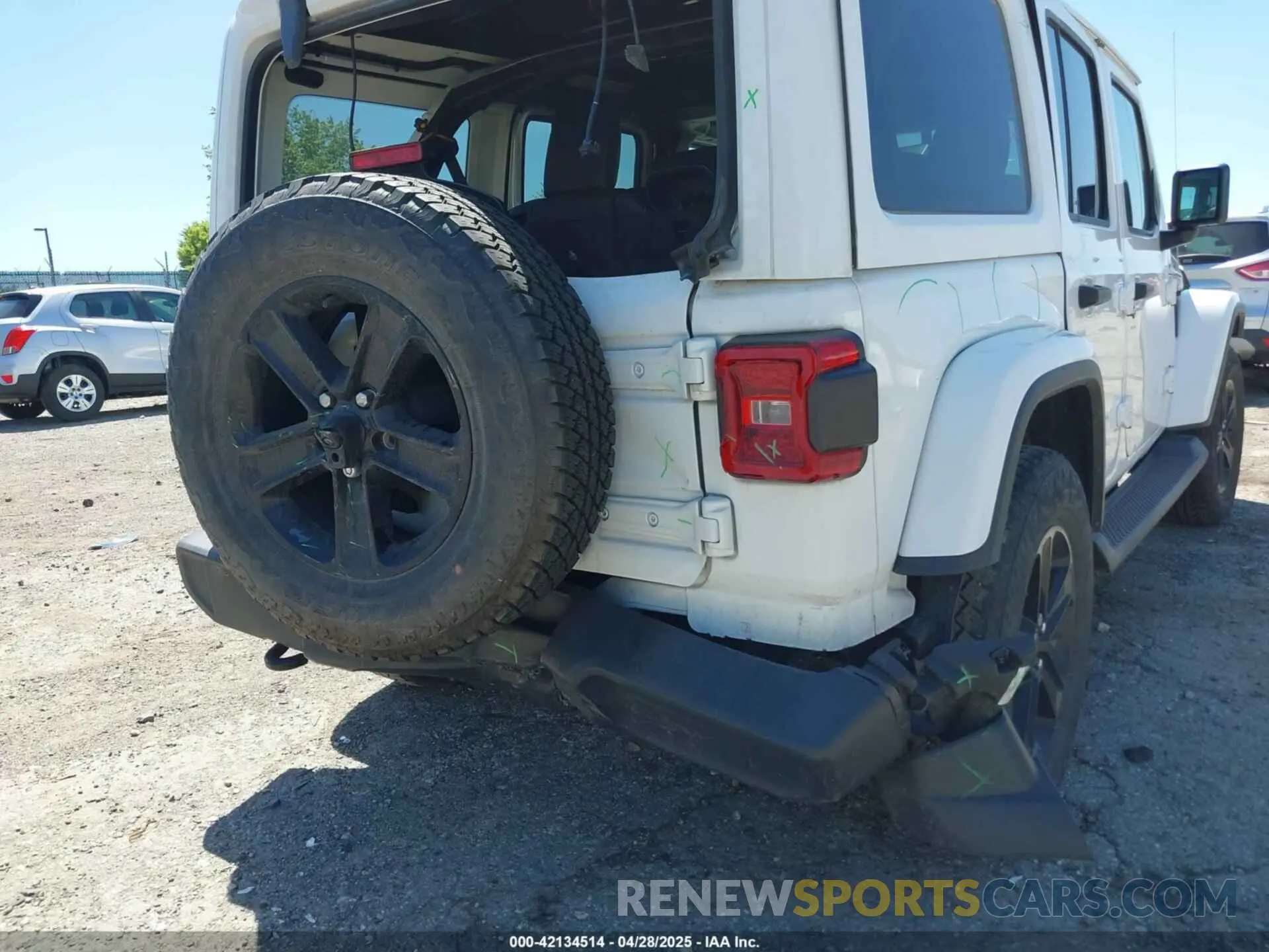 22 Photograph of a damaged car 1C4HJXEN2MW528137 JEEP WRANGLER UNLIMITED 2021