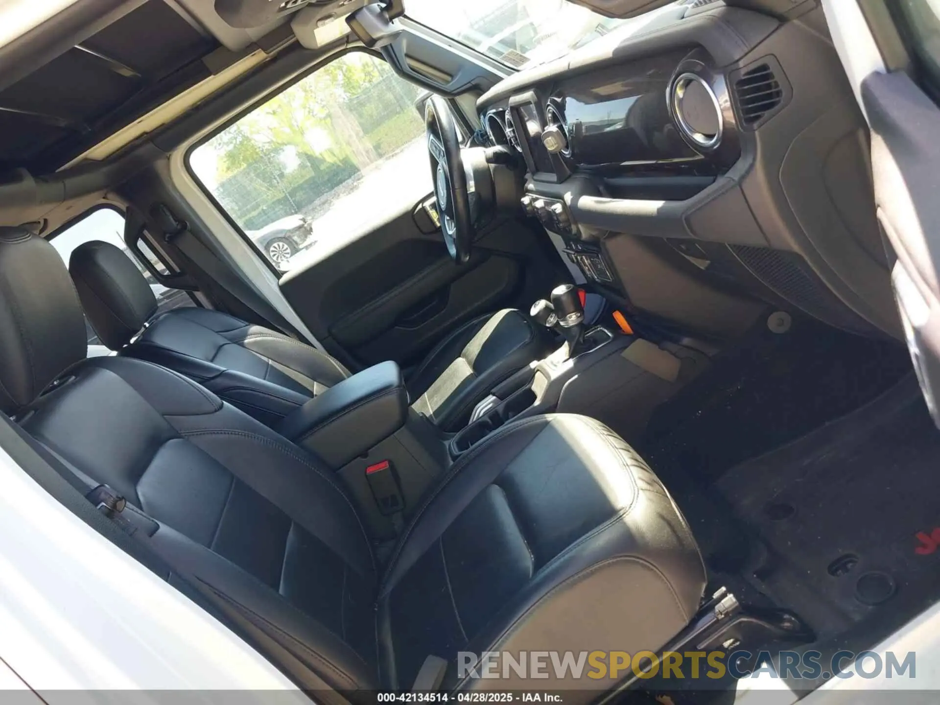 5 Photograph of a damaged car 1C4HJXEN2MW528137 JEEP WRANGLER UNLIMITED 2021