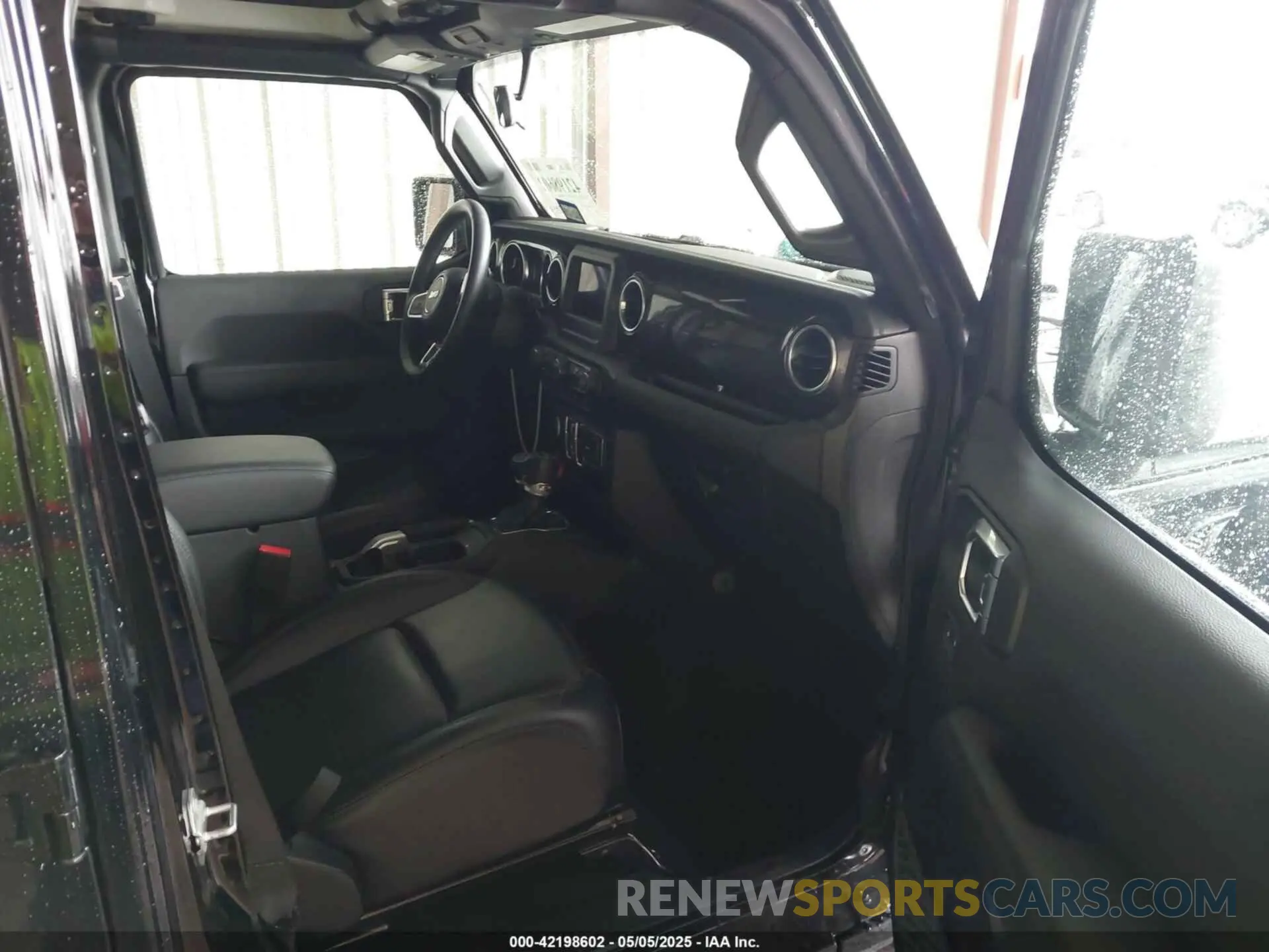 5 Photograph of a damaged car 1C4HJXEN2MW792491 JEEP WRANGLER UNLIMITED 2021