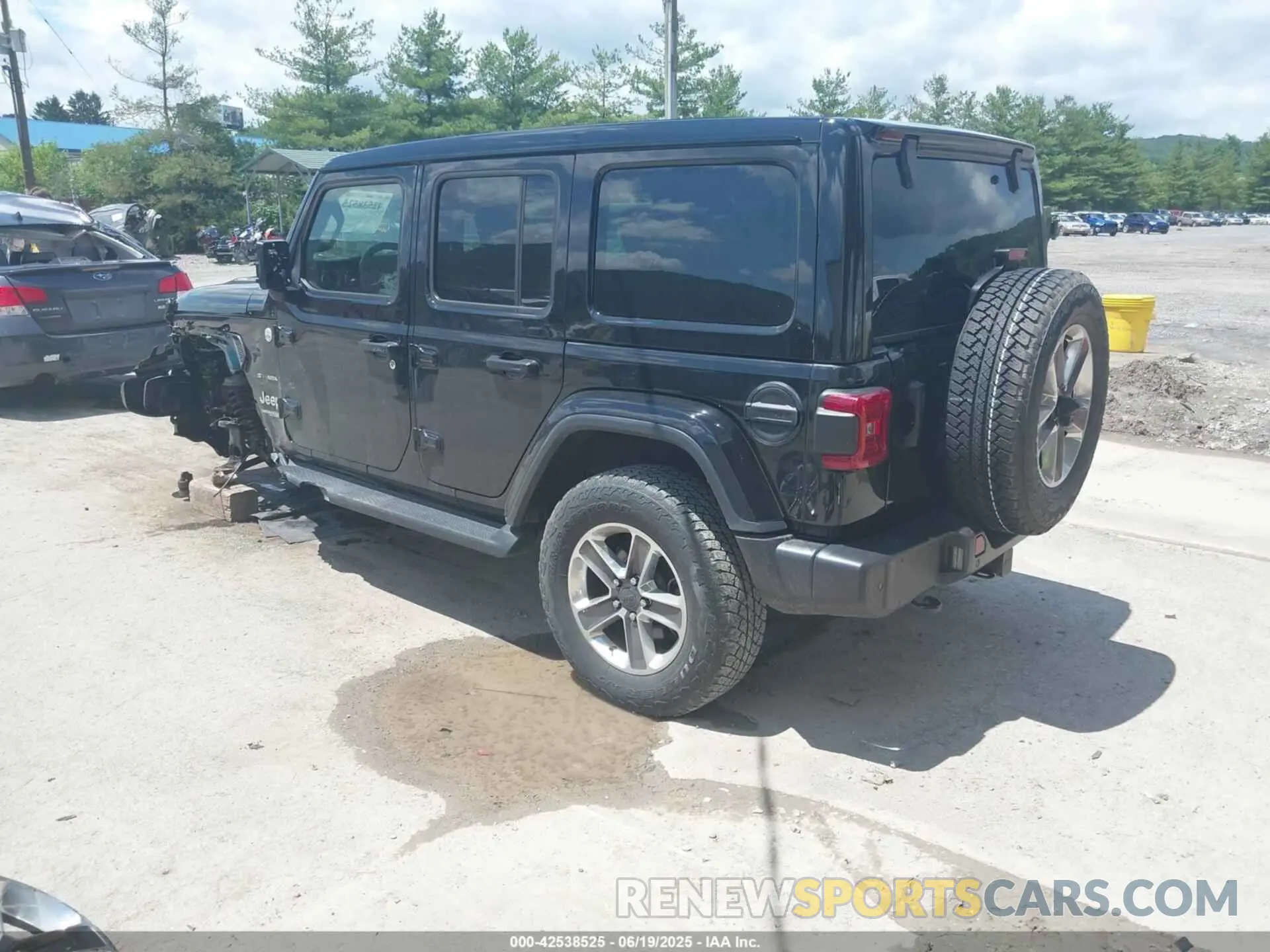 3 Photograph of a damaged car 1C4HJXEN4MW610287 JEEP WRANGLER UNLIMITED 2021