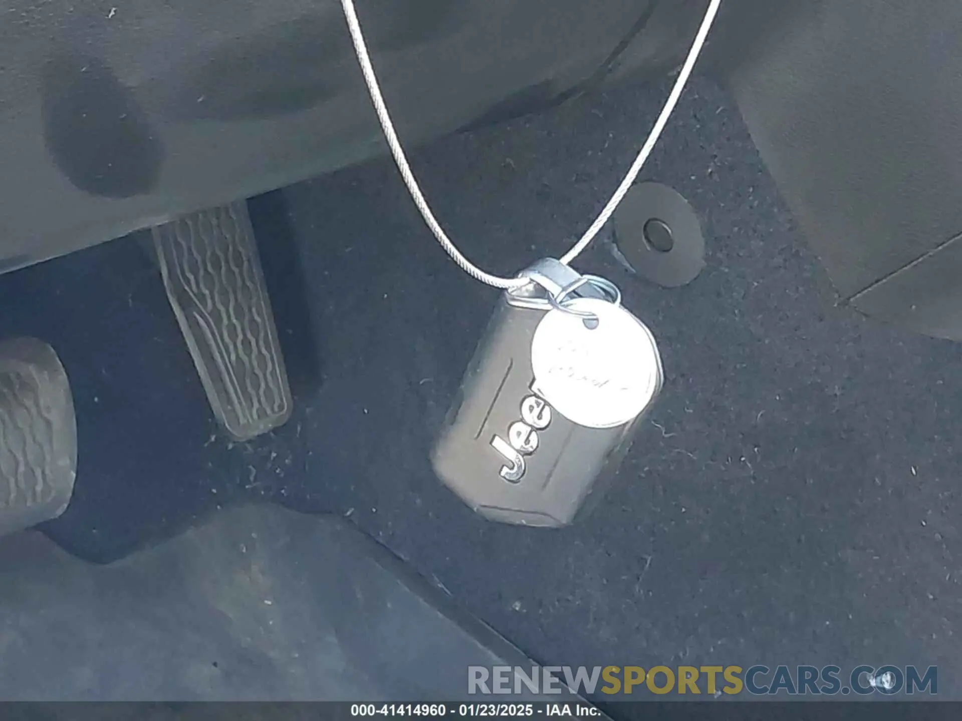 11 Photograph of a damaged car 1C4HJXEN5MW659188 JEEP WRANGLER UNLIMITED 2021
