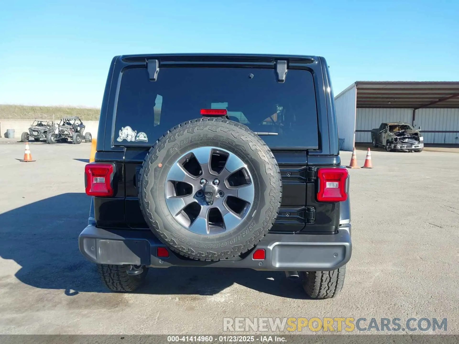 16 Photograph of a damaged car 1C4HJXEN5MW659188 JEEP WRANGLER UNLIMITED 2021