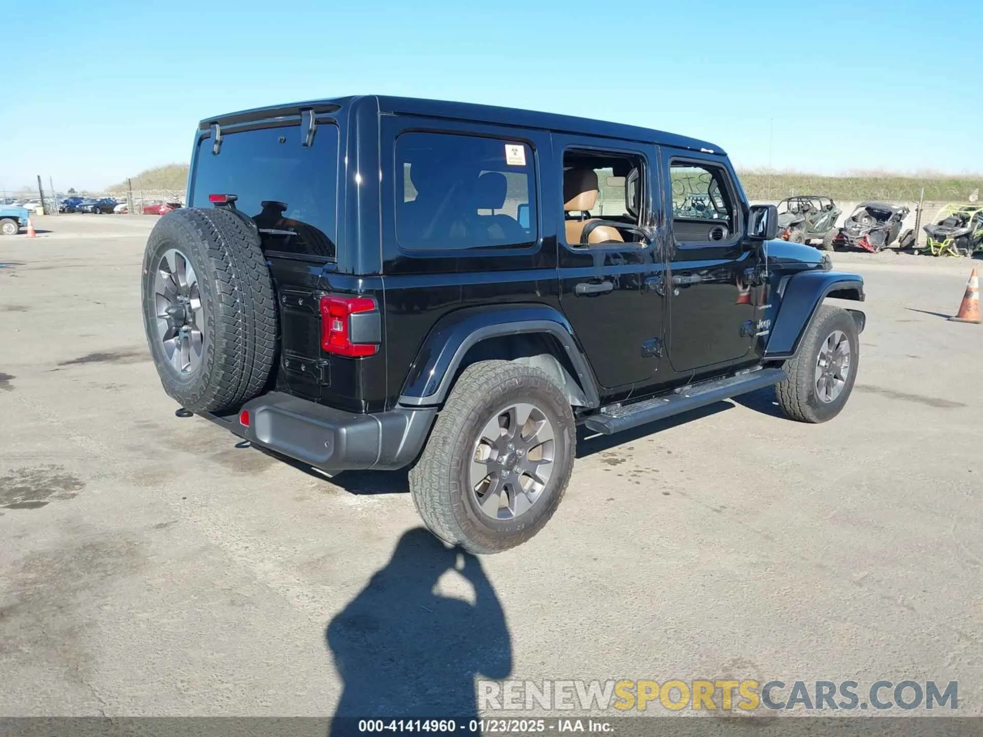 4 Photograph of a damaged car 1C4HJXEN5MW659188 JEEP WRANGLER UNLIMITED 2021