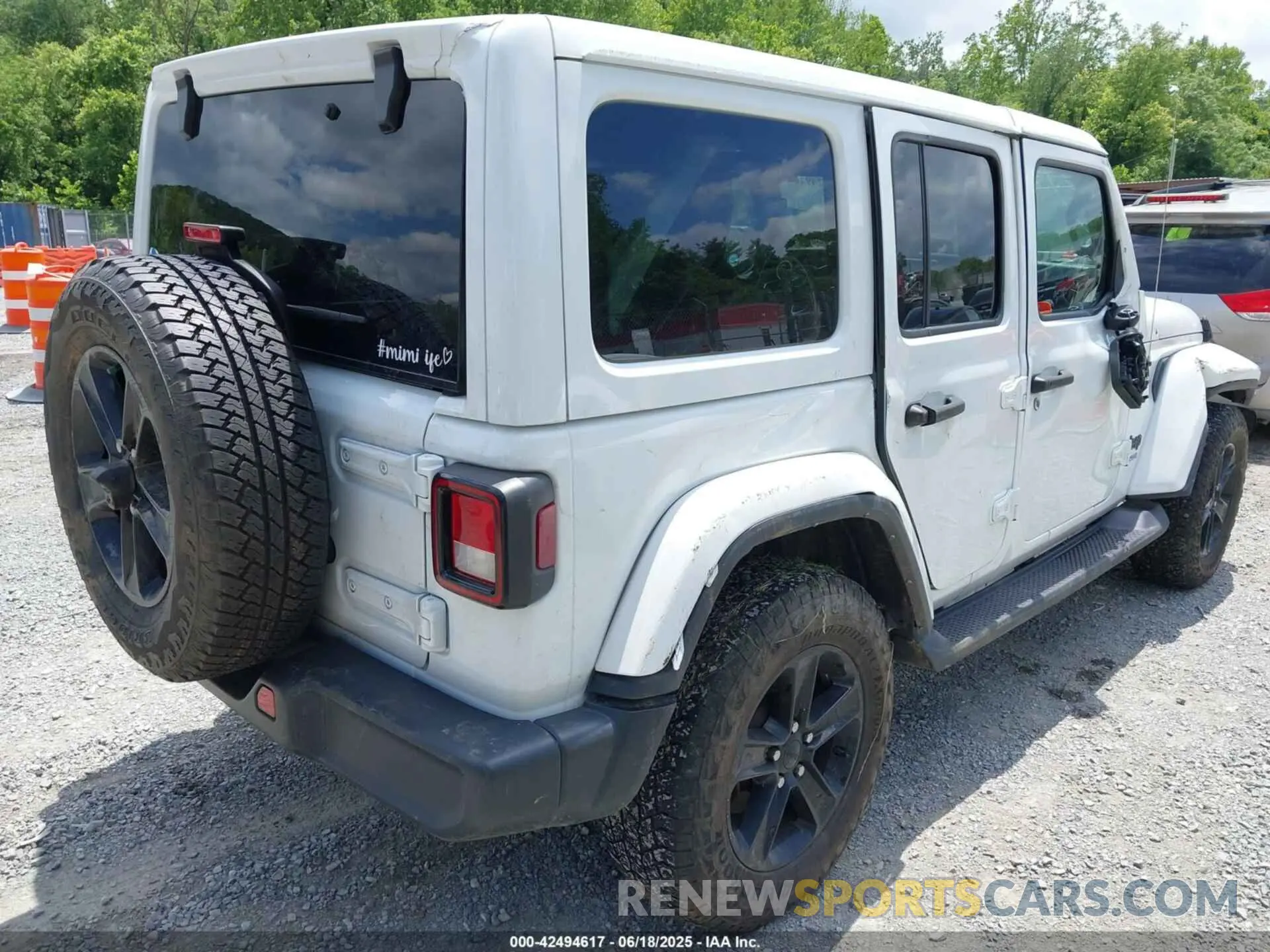 4 Photograph of a damaged car 1C4HJXEN6MW764662 JEEP WRANGLER UNLIMITED 2021