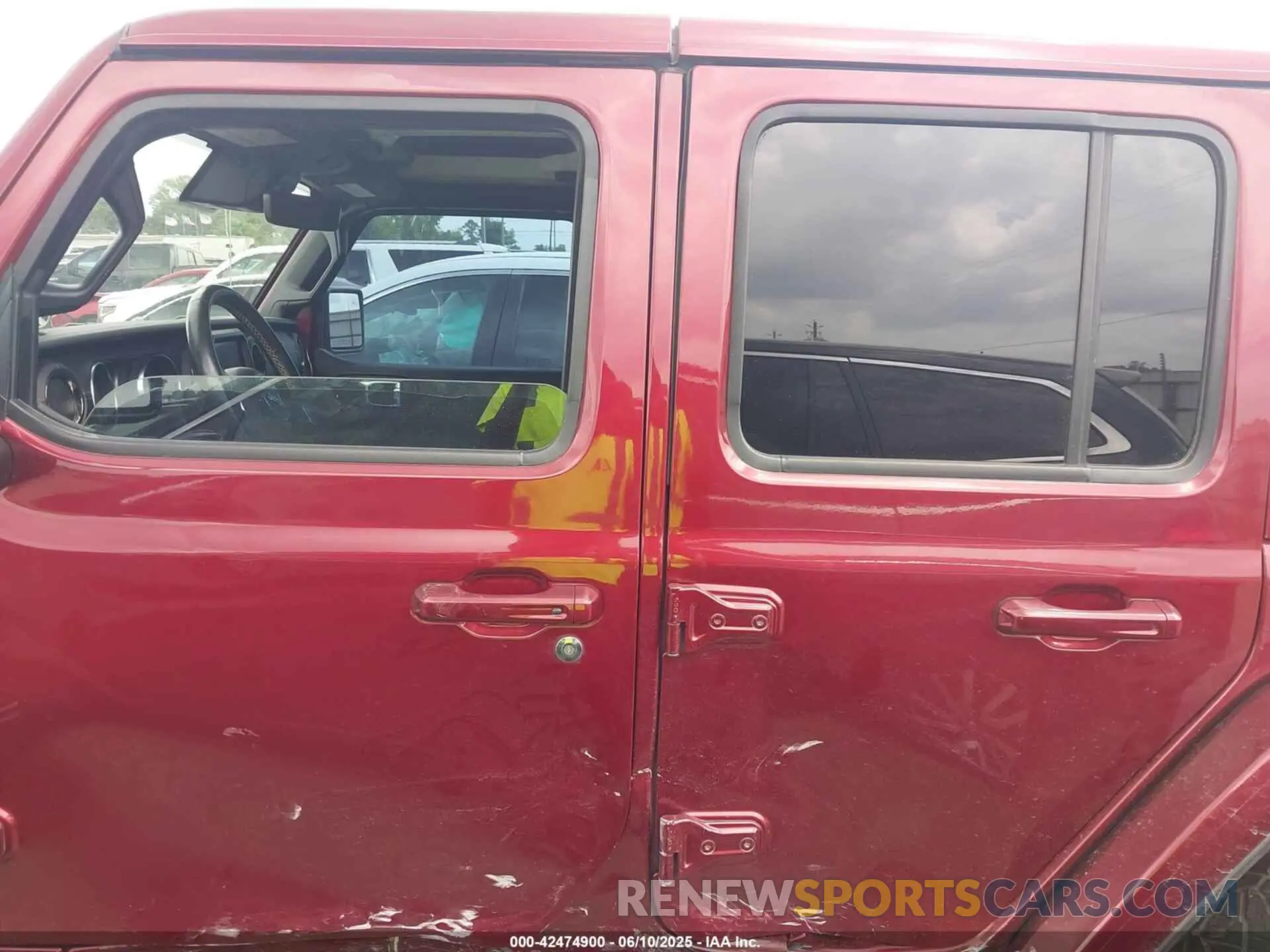 13 Photograph of a damaged car 1C4HJXENXMW604896 JEEP WRANGLER UNLIMITED 2021