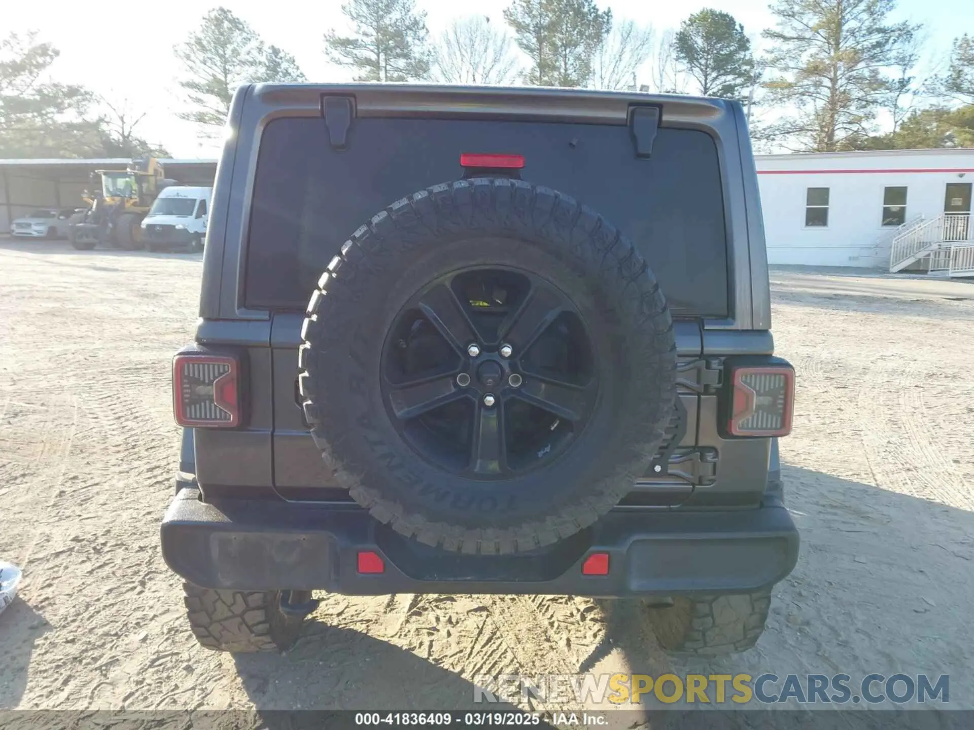 16 Photograph of a damaged car 1C4HJXENXMW681445 JEEP WRANGLER UNLIMITED 2021