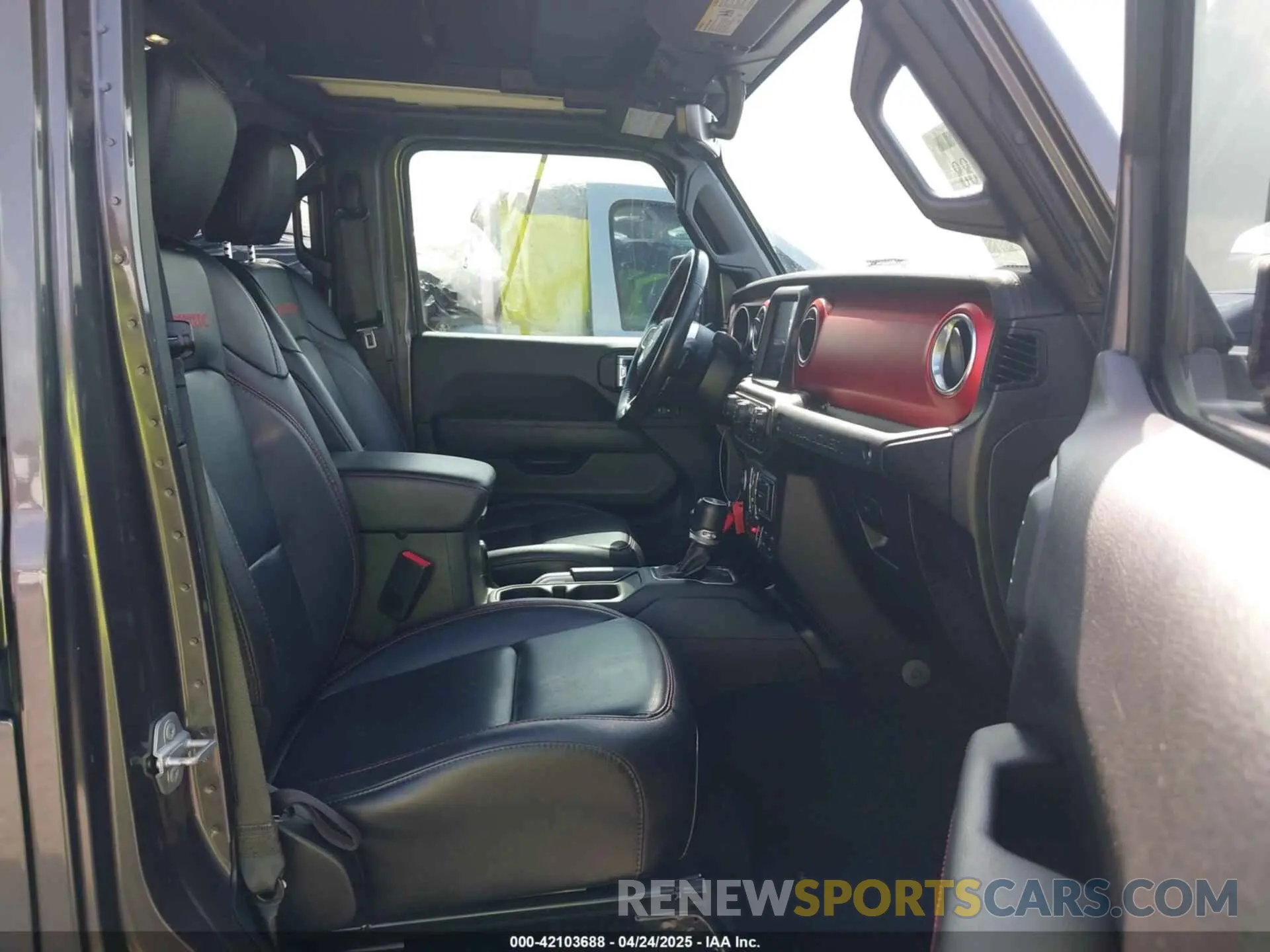 5 Photograph of a damaged car 1C4HJXFG0MW556857 JEEP WRANGLER UNLIMITED 2021