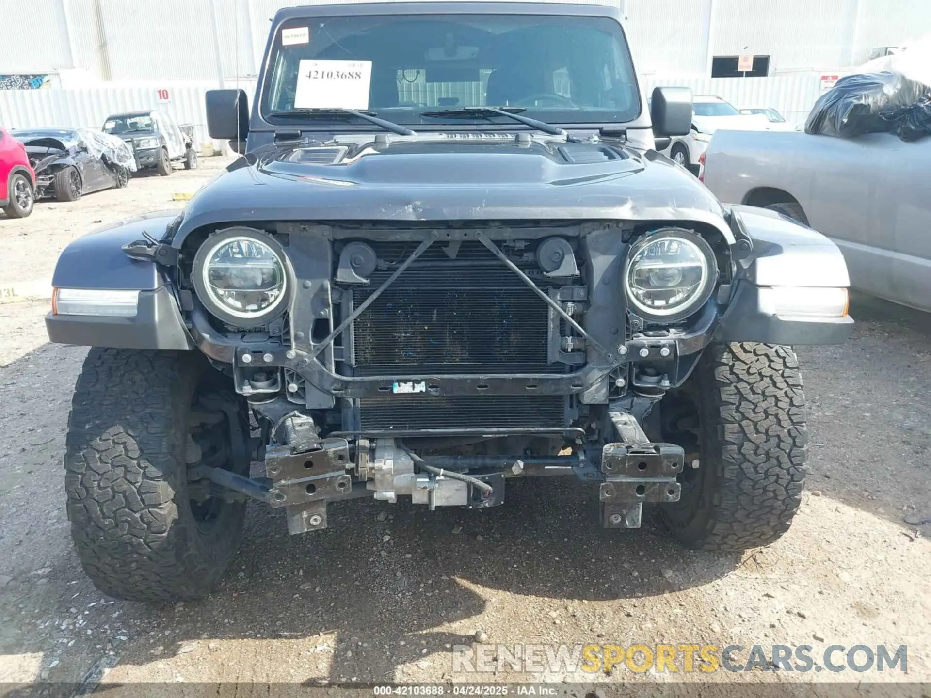 6 Photograph of a damaged car 1C4HJXFG0MW556857 JEEP WRANGLER UNLIMITED 2021