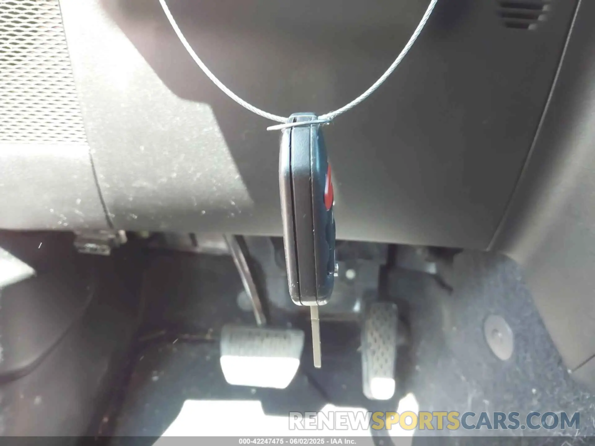 11 Photograph of a damaged car 1C4HJXFG2MW575541 JEEP WRANGLER UNLIMITED 2021