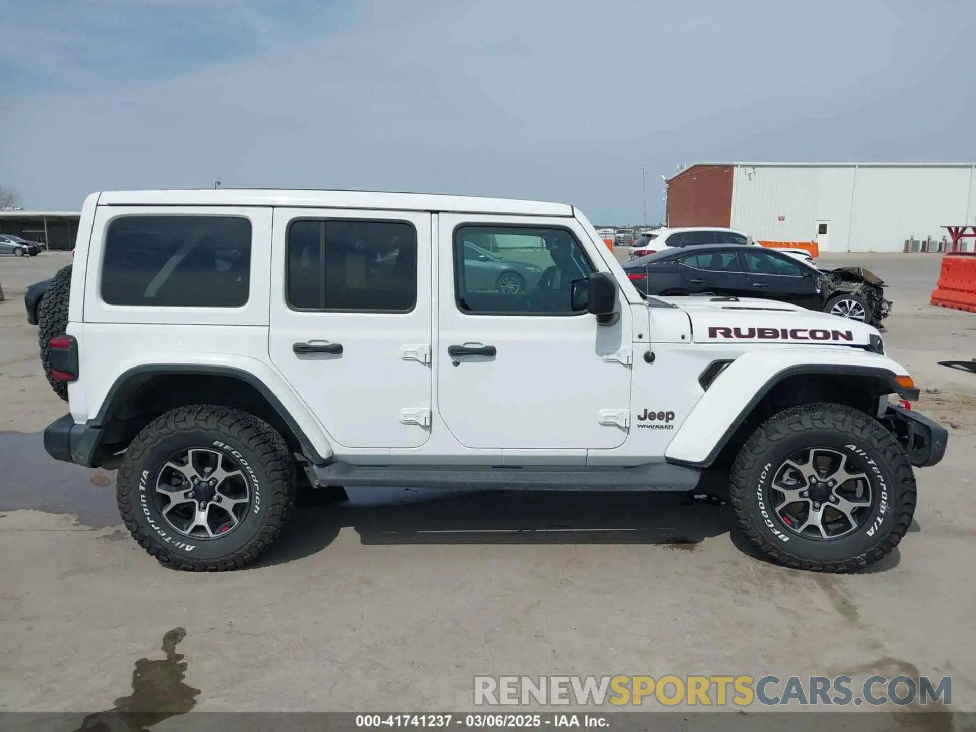 13 Photograph of a damaged car 1C4HJXFG3MW526008 JEEP WRANGLER UNLIMITED 2021