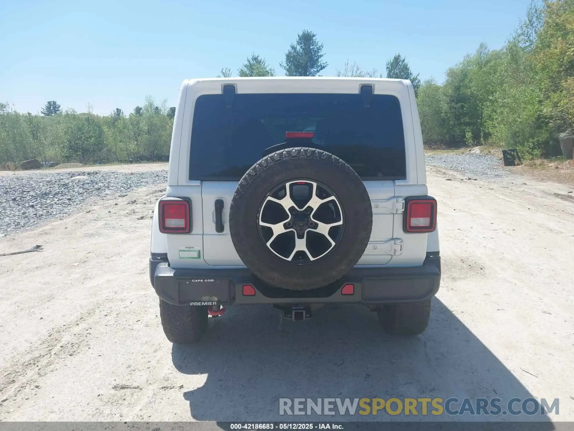 16 Photograph of a damaged car 1C4HJXFG5MW586842 JEEP WRANGLER UNLIMITED 2021
