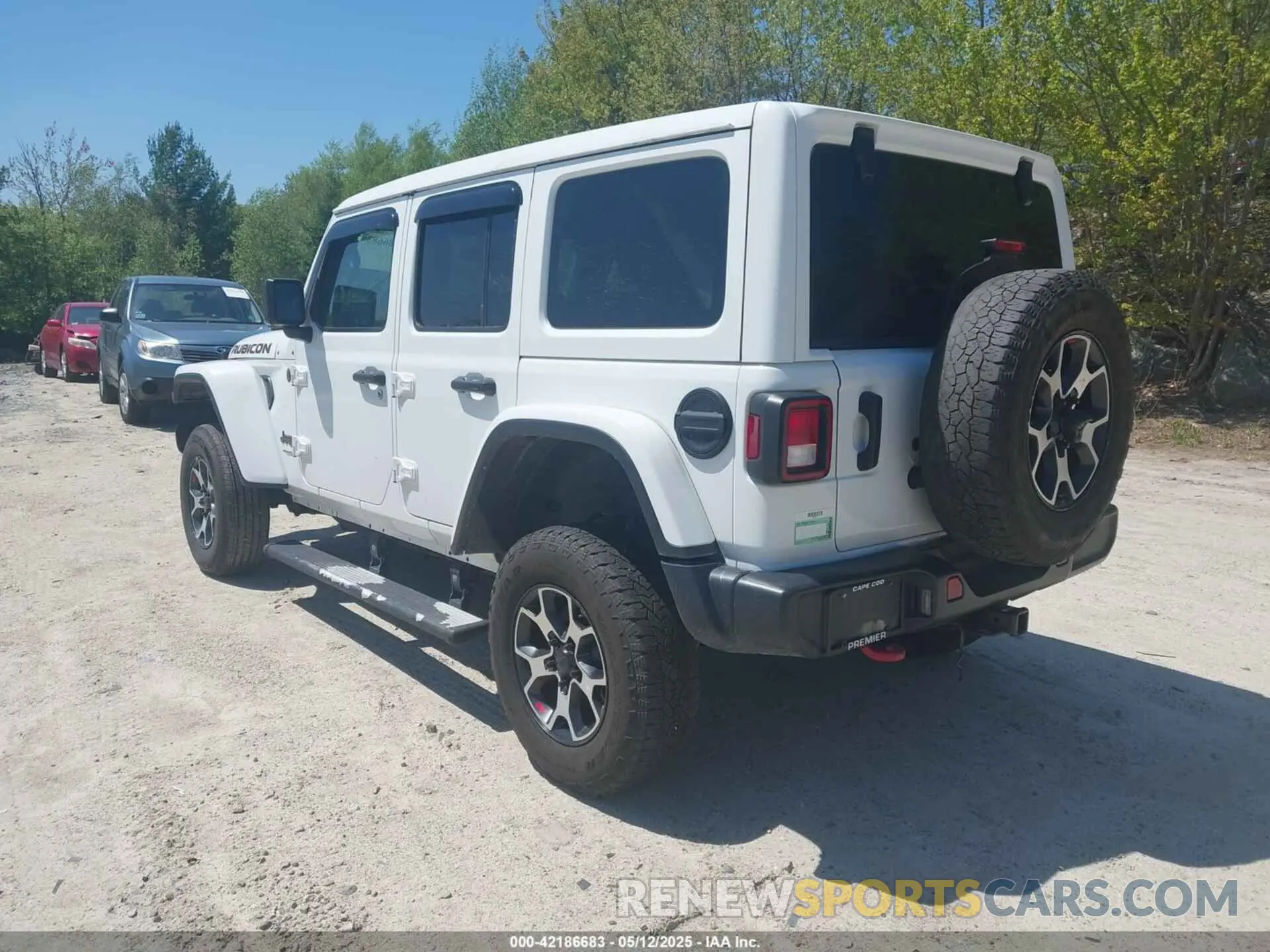 3 Photograph of a damaged car 1C4HJXFG5MW586842 JEEP WRANGLER UNLIMITED 2021