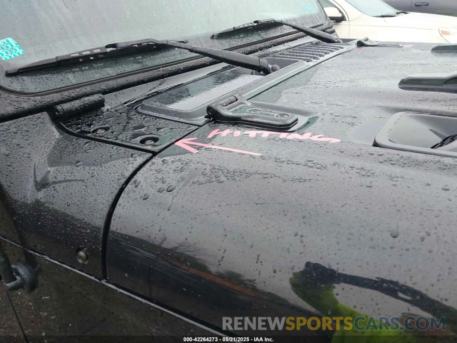 18 Photograph of a damaged car 1C4HJXFG8MW759060 JEEP WRANGLER UNLIMITED 2021