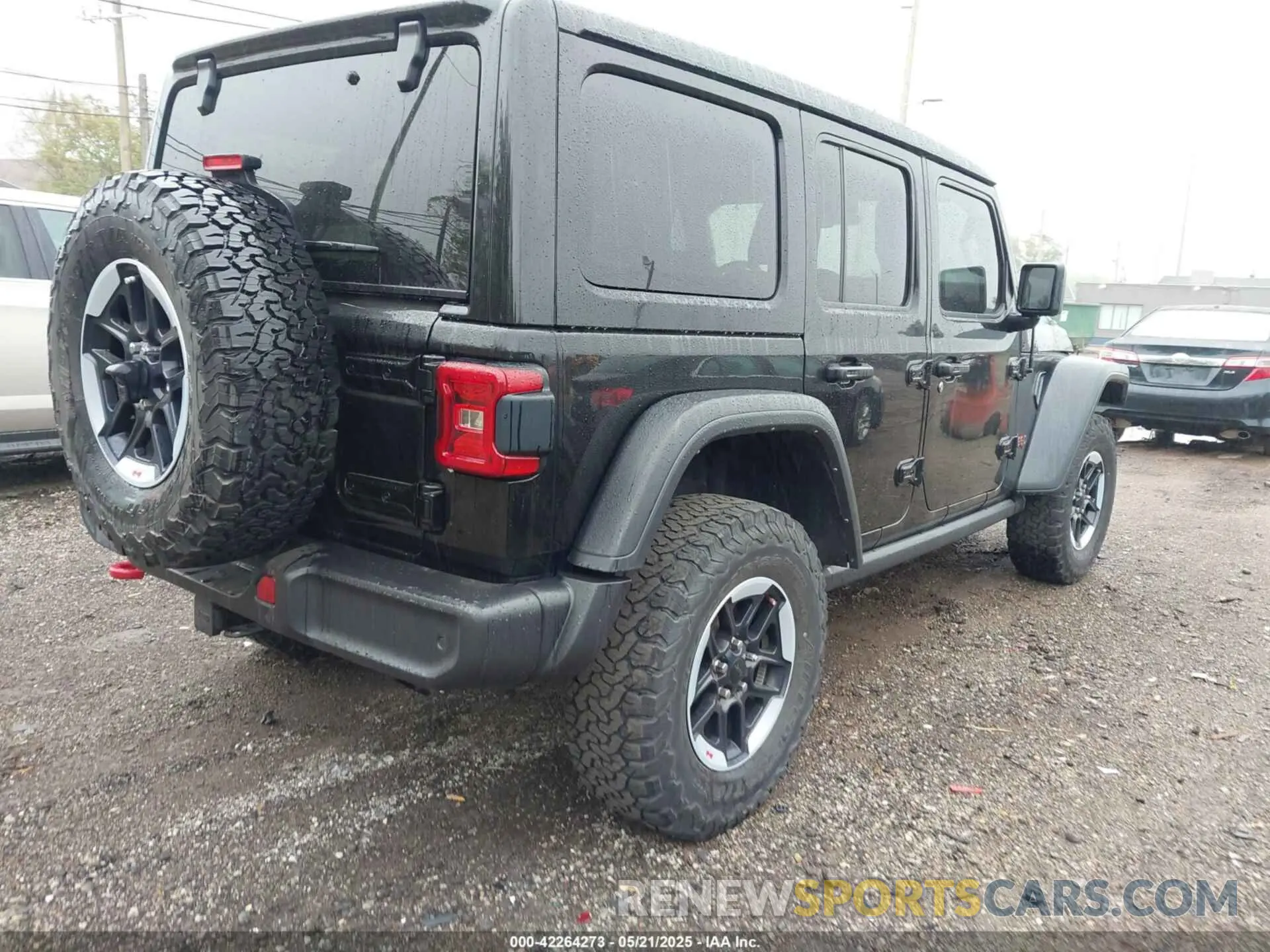 4 Photograph of a damaged car 1C4HJXFG8MW759060 JEEP WRANGLER UNLIMITED 2021