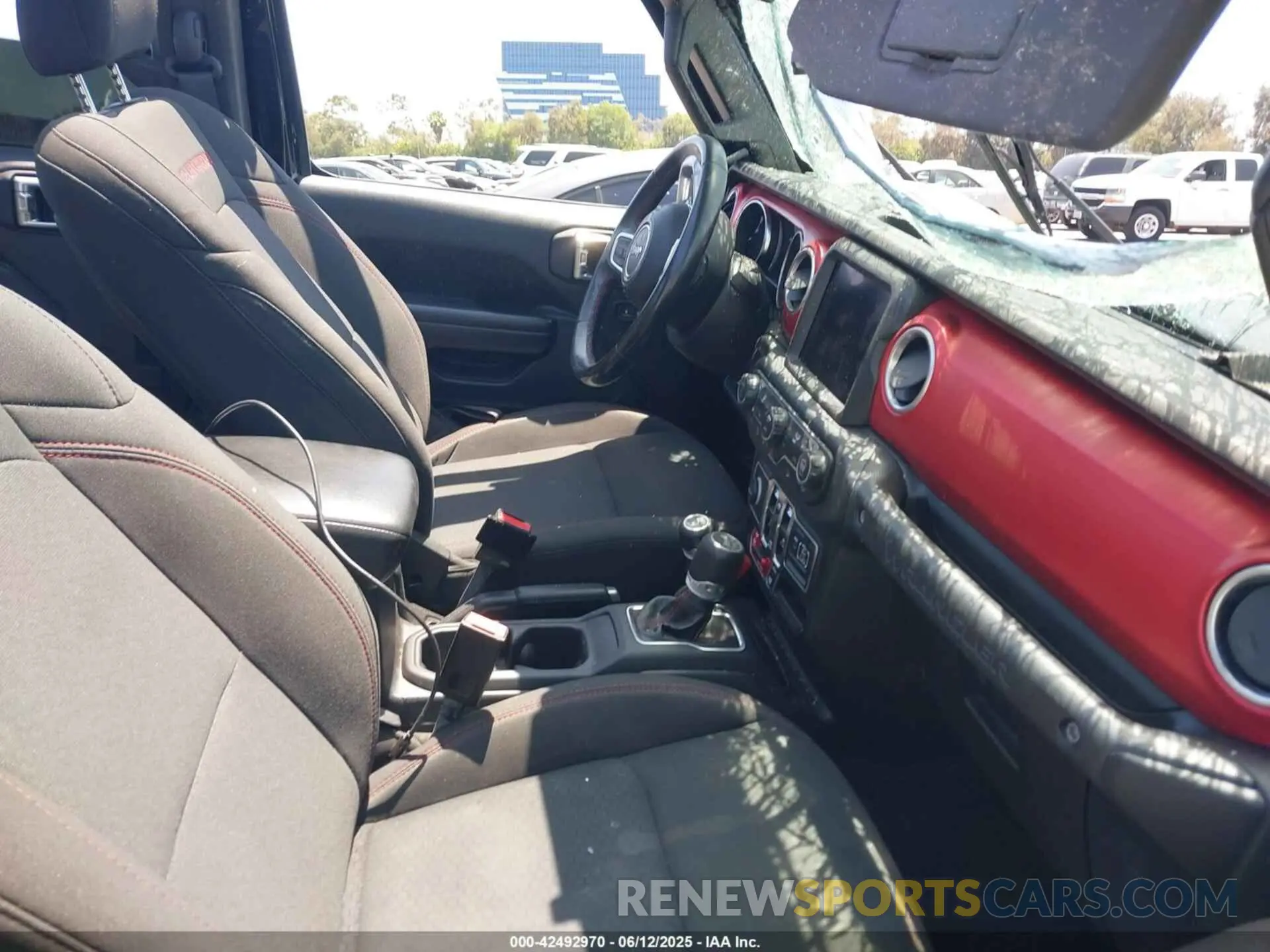 5 Photograph of a damaged car 1C4HJXFG9MW649103 JEEP WRANGLER UNLIMITED 2021