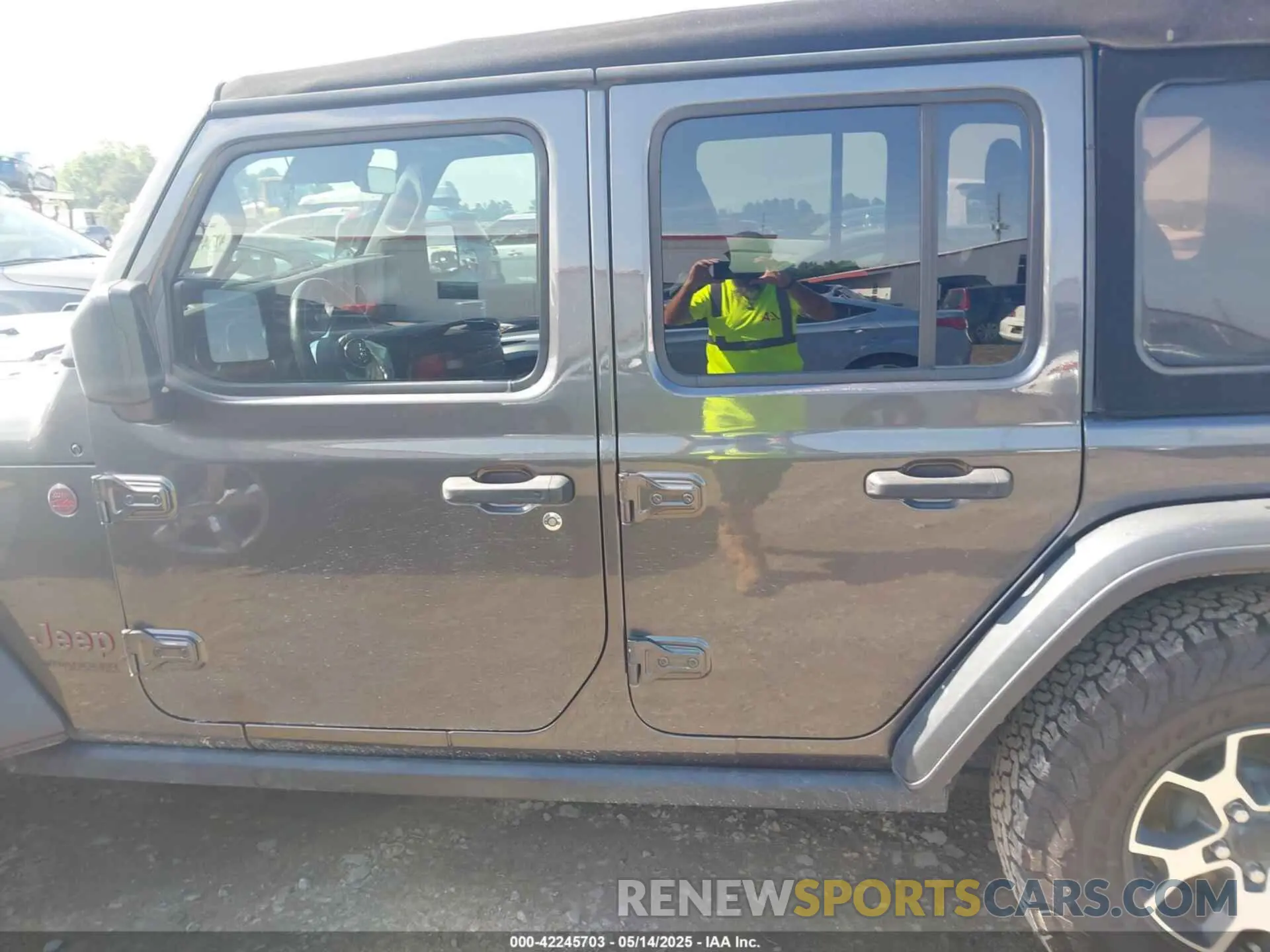 14 Photograph of a damaged car 1C4HJXFN5MW509483 JEEP WRANGLER UNLIMITED 2021