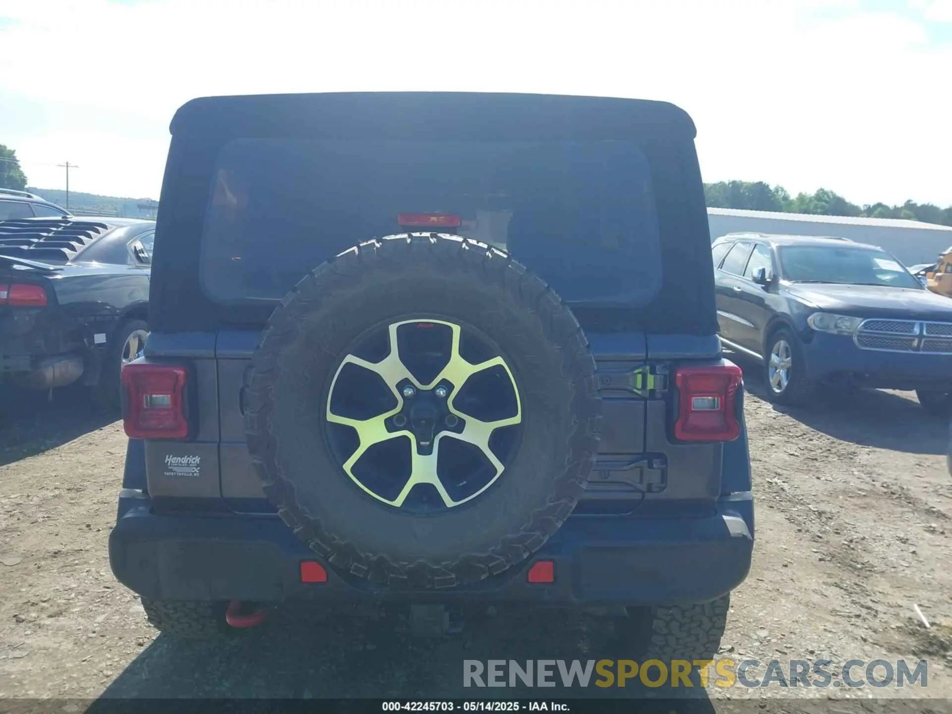 16 Photograph of a damaged car 1C4HJXFN5MW509483 JEEP WRANGLER UNLIMITED 2021
