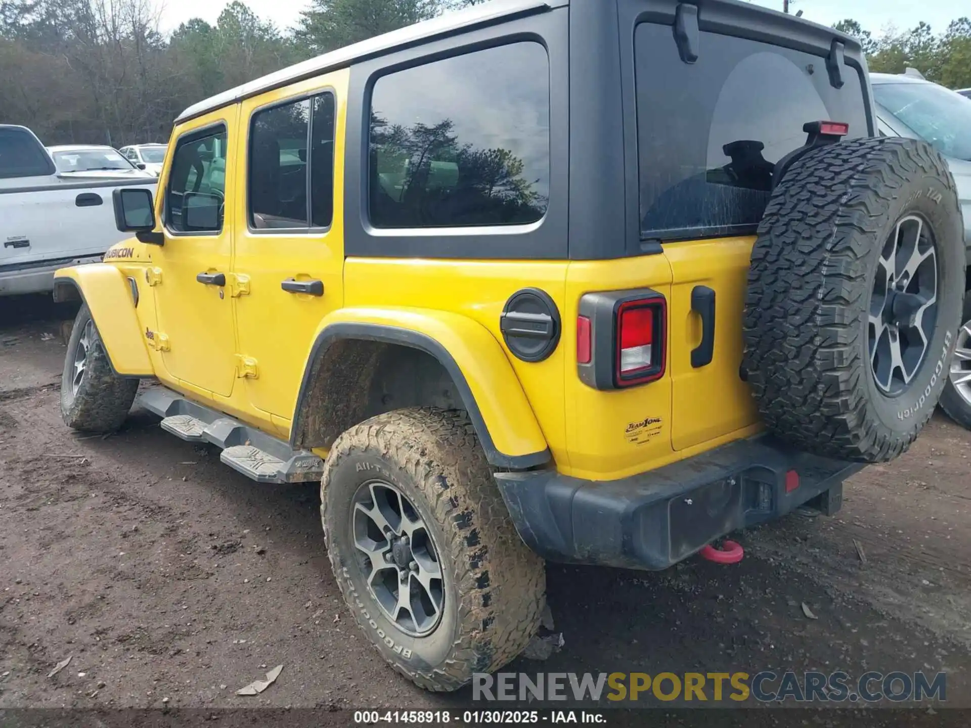 3 Photograph of a damaged car 1C4HJXFN9MW658365 JEEP WRANGLER UNLIMITED 2021