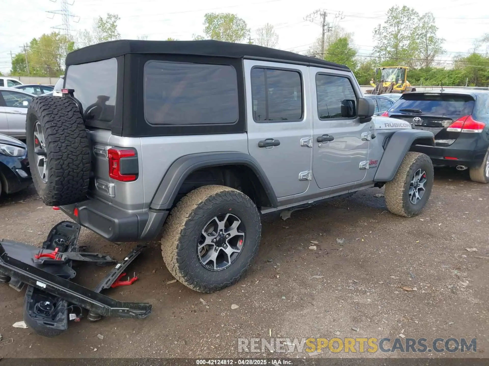 4 Photograph of a damaged car 1C4HJXFNXMW560512 JEEP WRANGLER UNLIMITED 2021