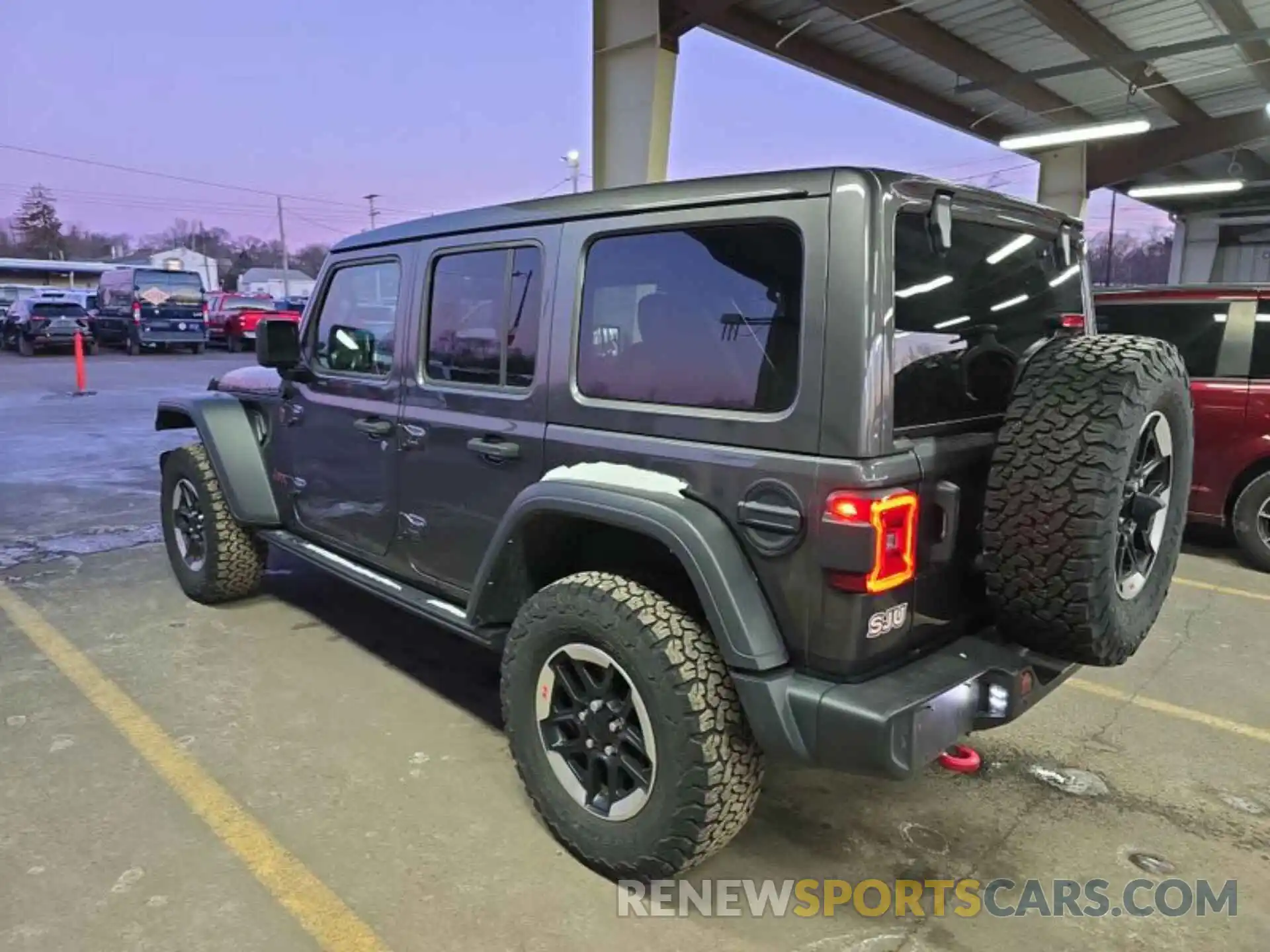 13 Photograph of a damaged car 1C4HJXFNXMW681587 JEEP WRANGLER UNLIMITED 2021